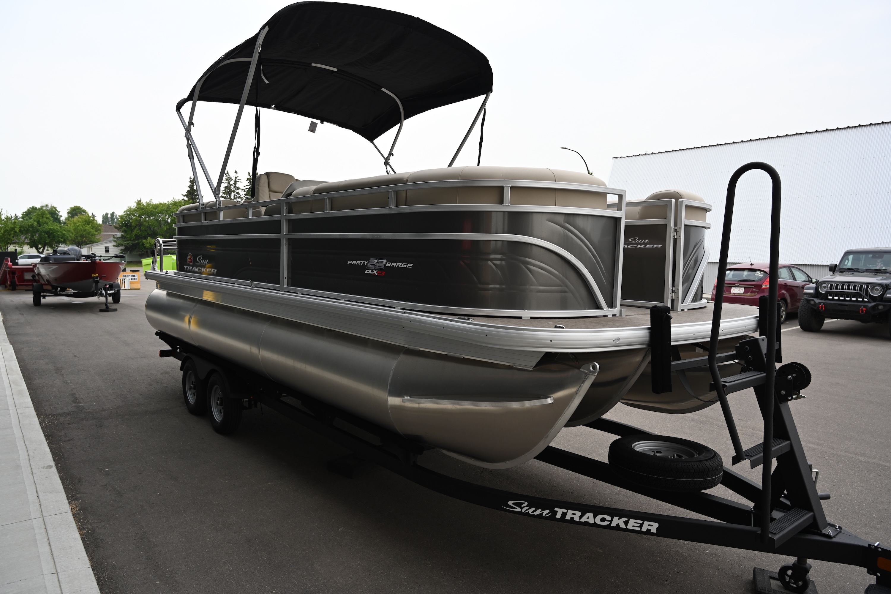 2025 Sun Tracker Party Barge® 22 XP3 - Photo 8