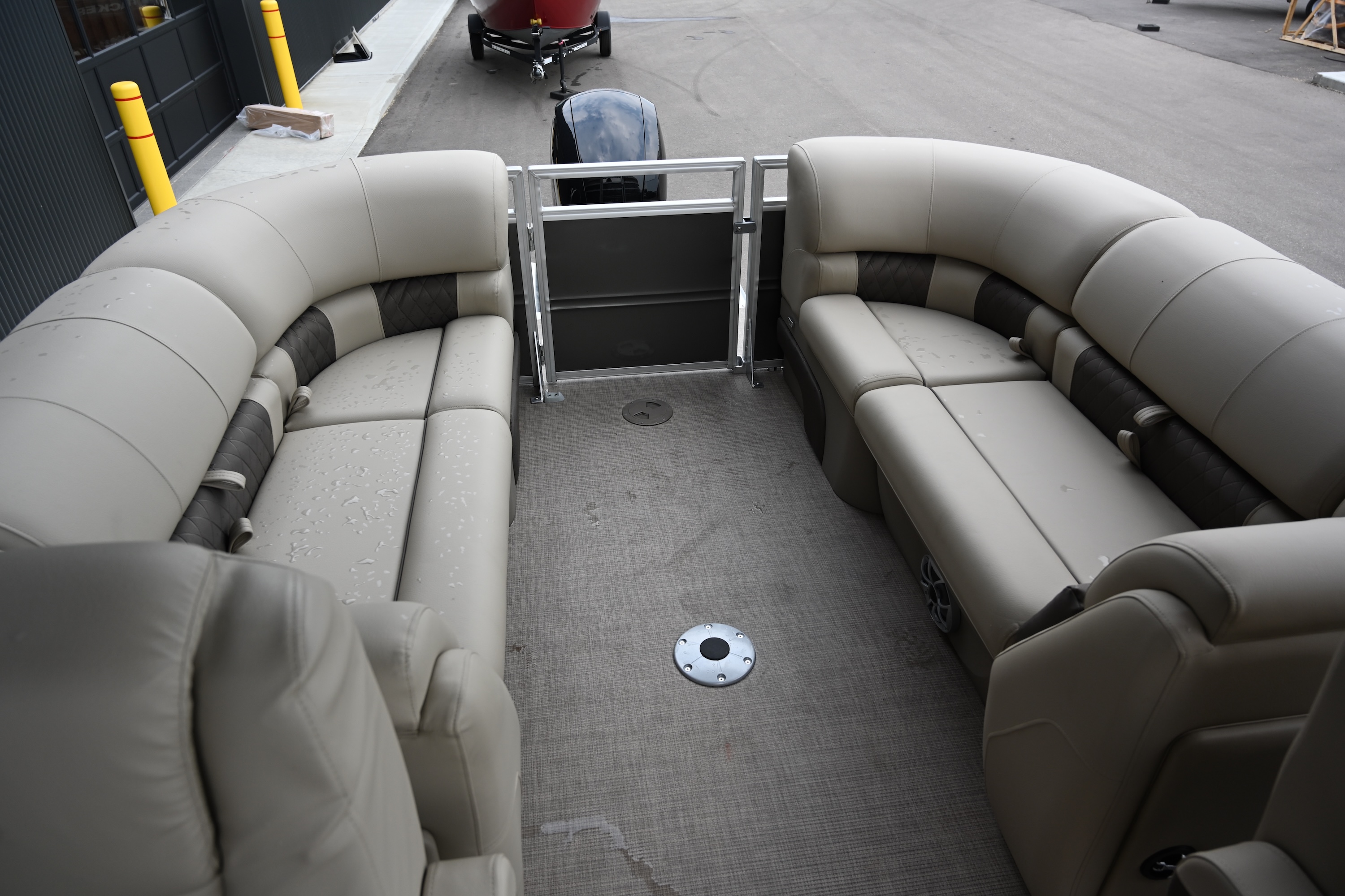 2025 Sun Tracker Party Barge® 22 XP3 - Photo 16