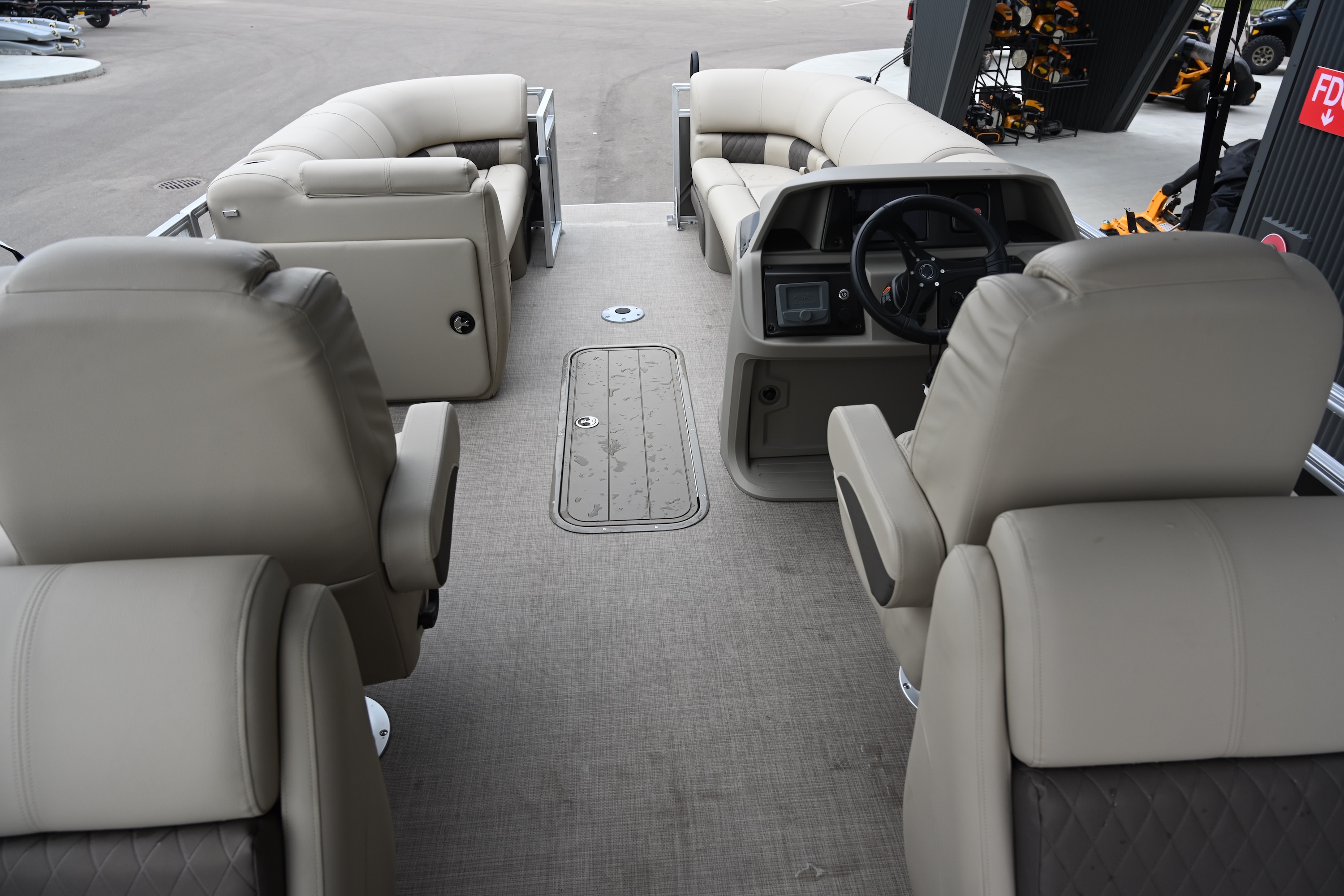 2025 Sun Tracker Party Barge® 22 XP3 - Photo 17