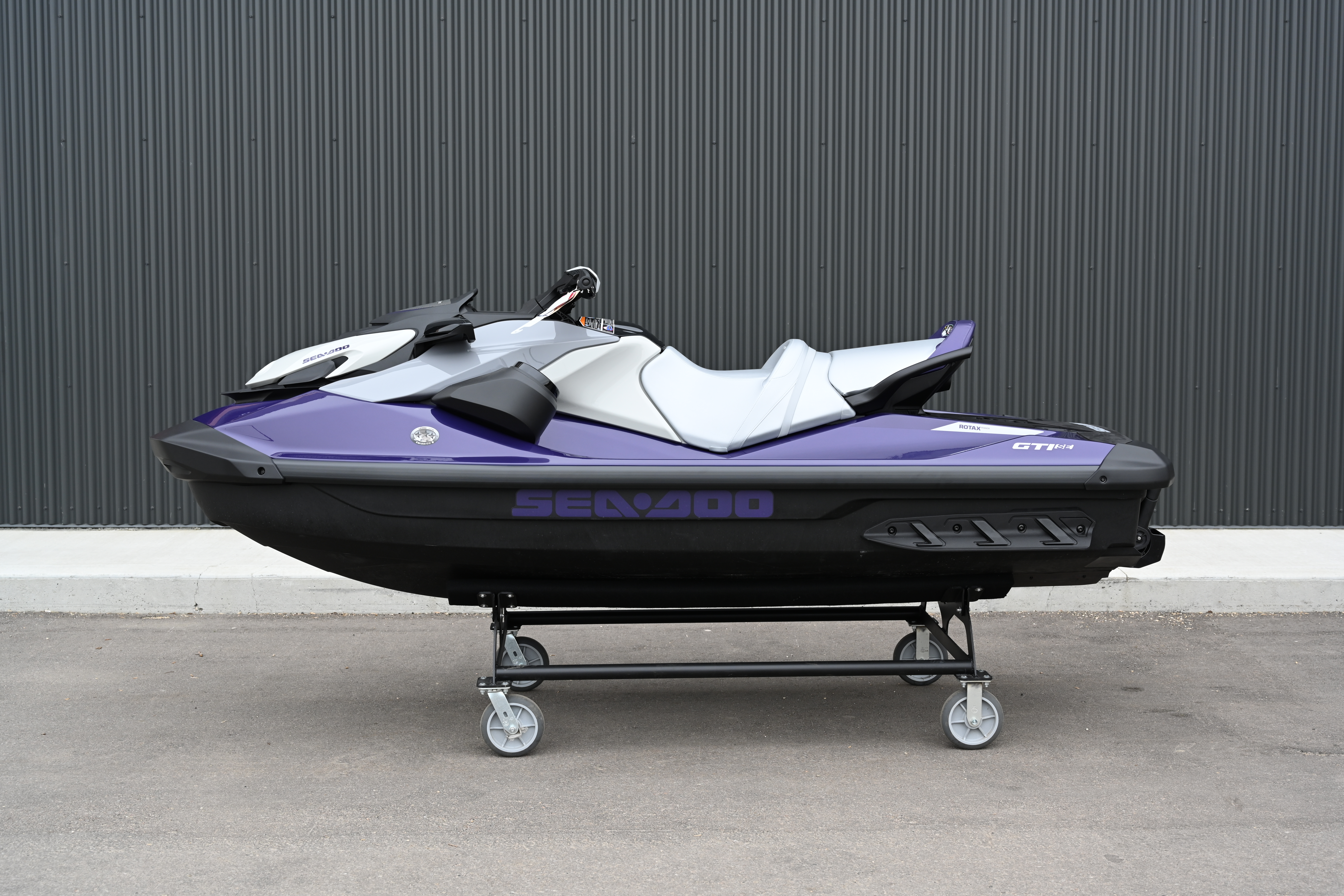 2025 Sea-Doo GTI SE 130 W/SOUND - Photo 3