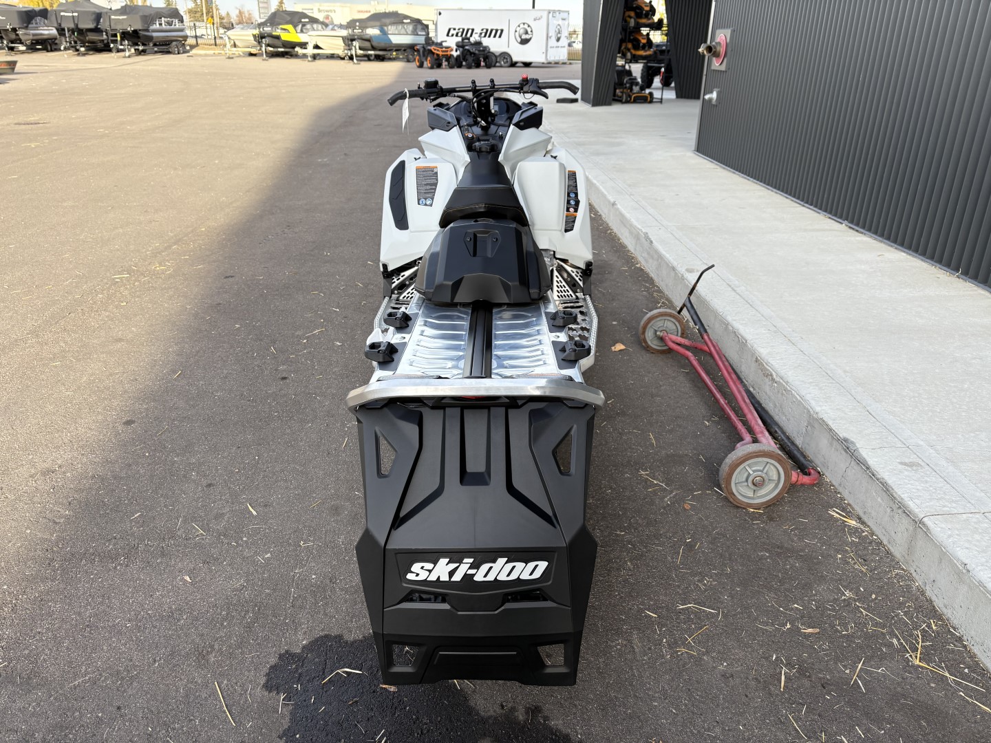 2025 Ski-Doo Summit® NEO 600 EFI - 55 Cobra 1.6 with FlexEdge (TWSB) - Photo 4