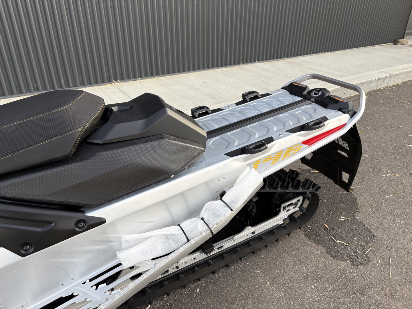 2025 Ski-Doo Summit® NEO 600 EFI - 55 Cobra 1.6 with FlexEdge (TWSB) - Photo 10
