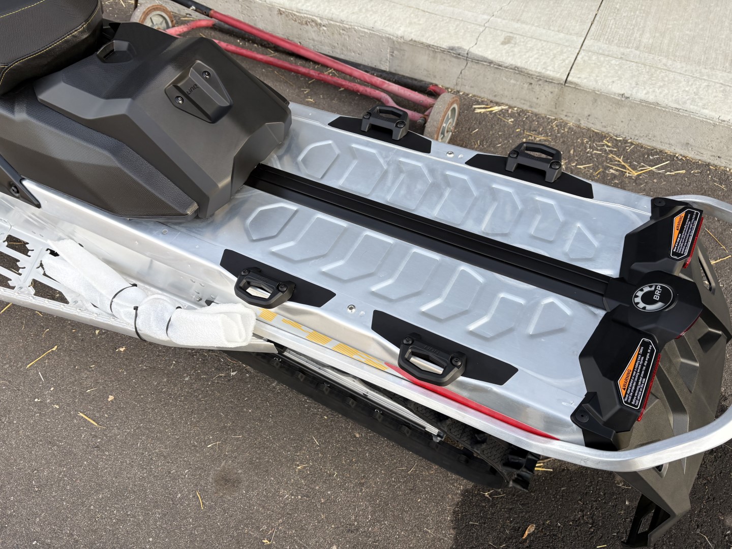 2025 Ski-Doo Summit® NEO 600 EFI - 55 Cobra 1.6 with FlexEdge (TWSB) - Photo 12