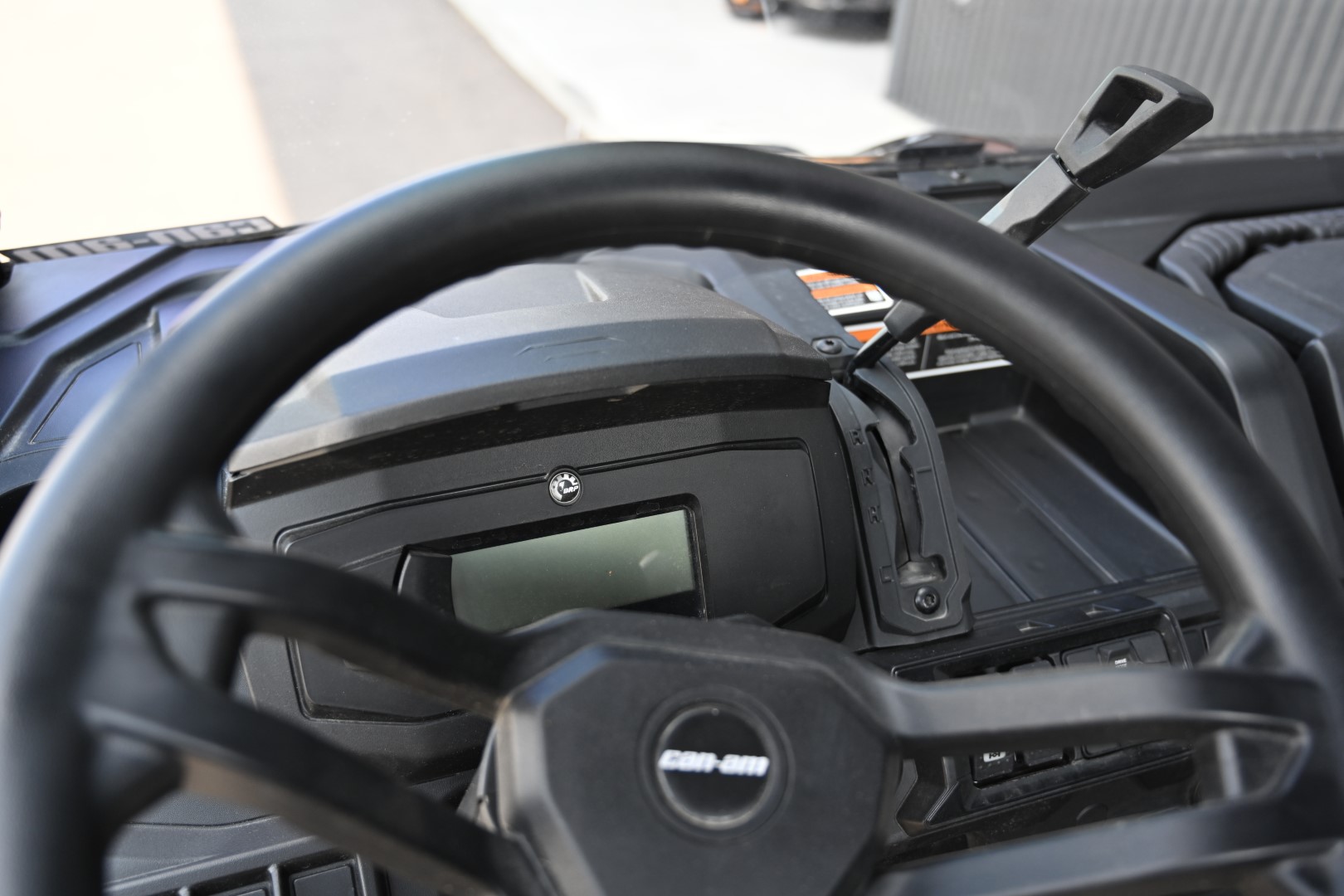 2025 Can-Am Defender XT HD10 8CSH - Photo 12