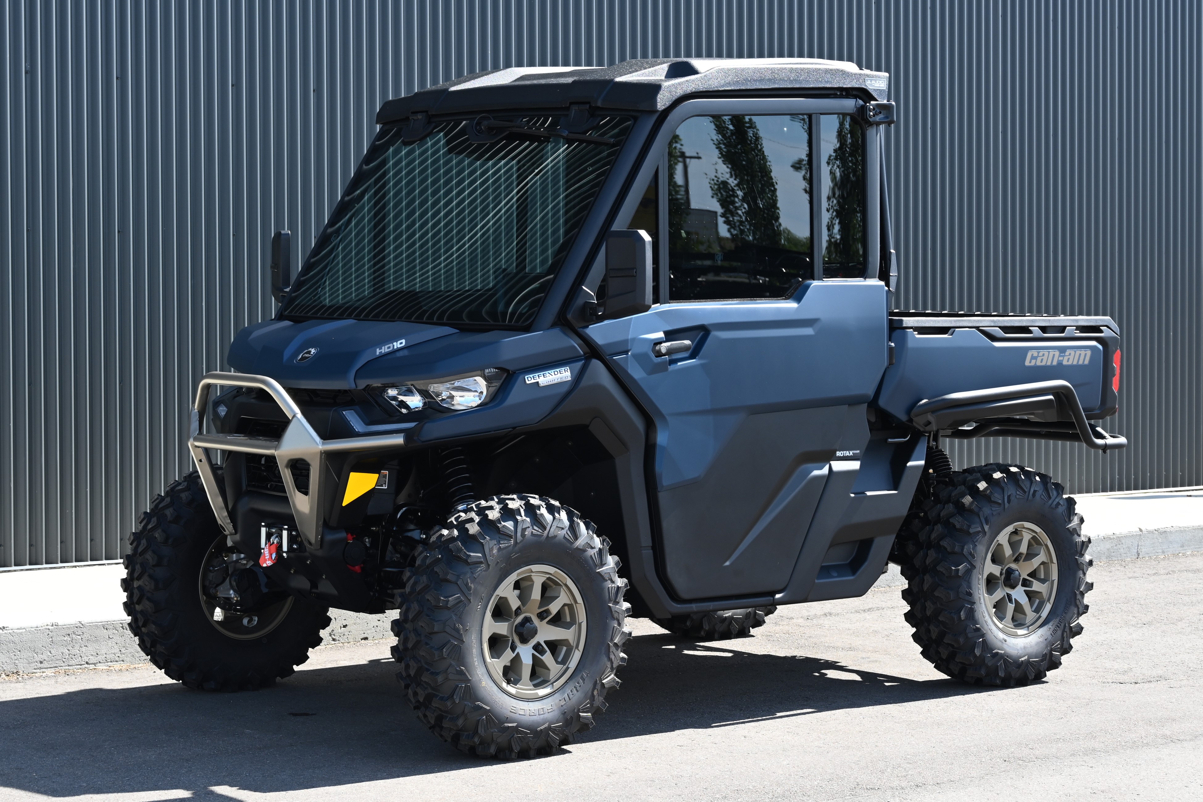 2025 Can-Am Defender LIMITED CAB HD10-8JSF