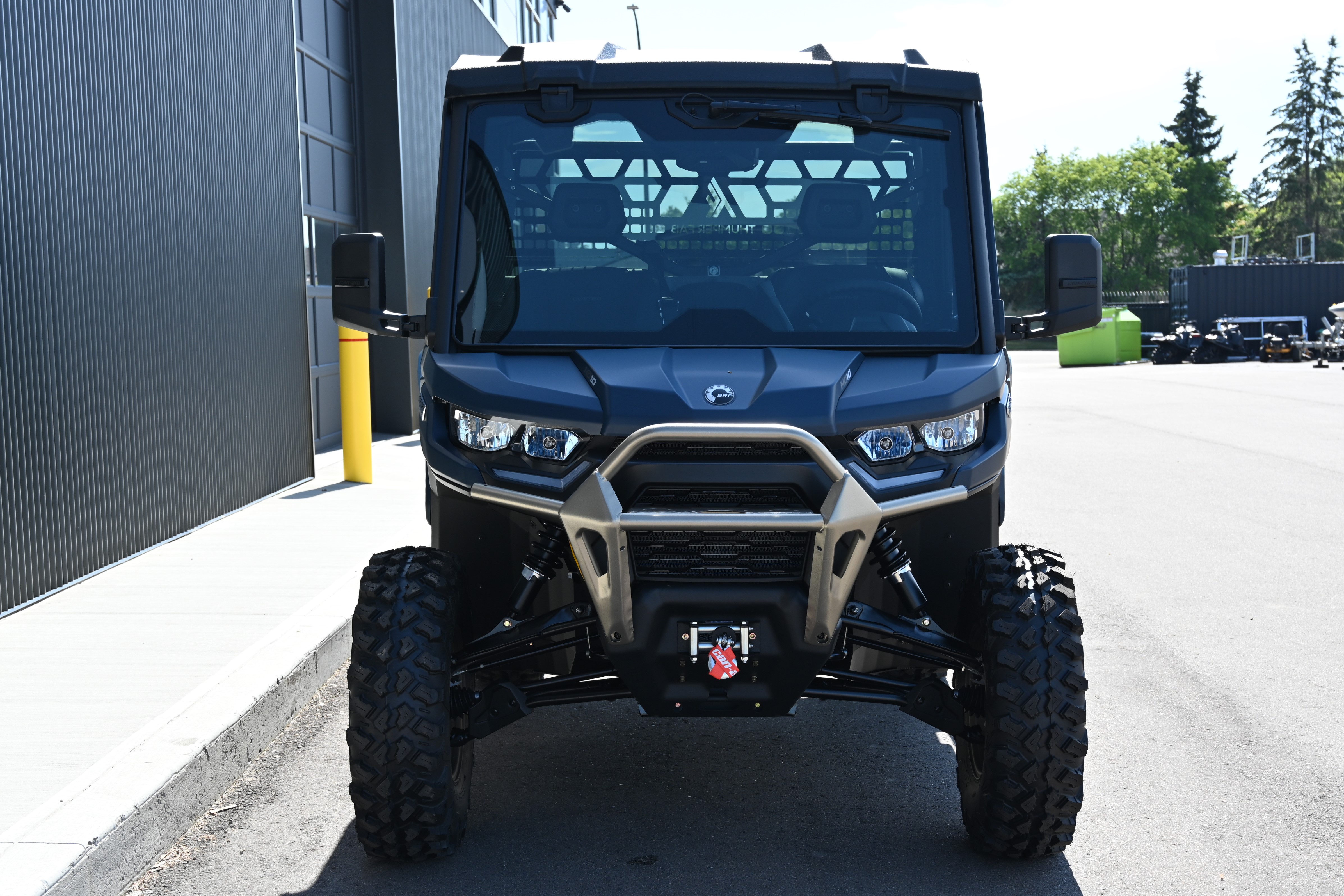 2025 Can-Am Defender LIMITED CAB HD10-8JSF - Photo 5
