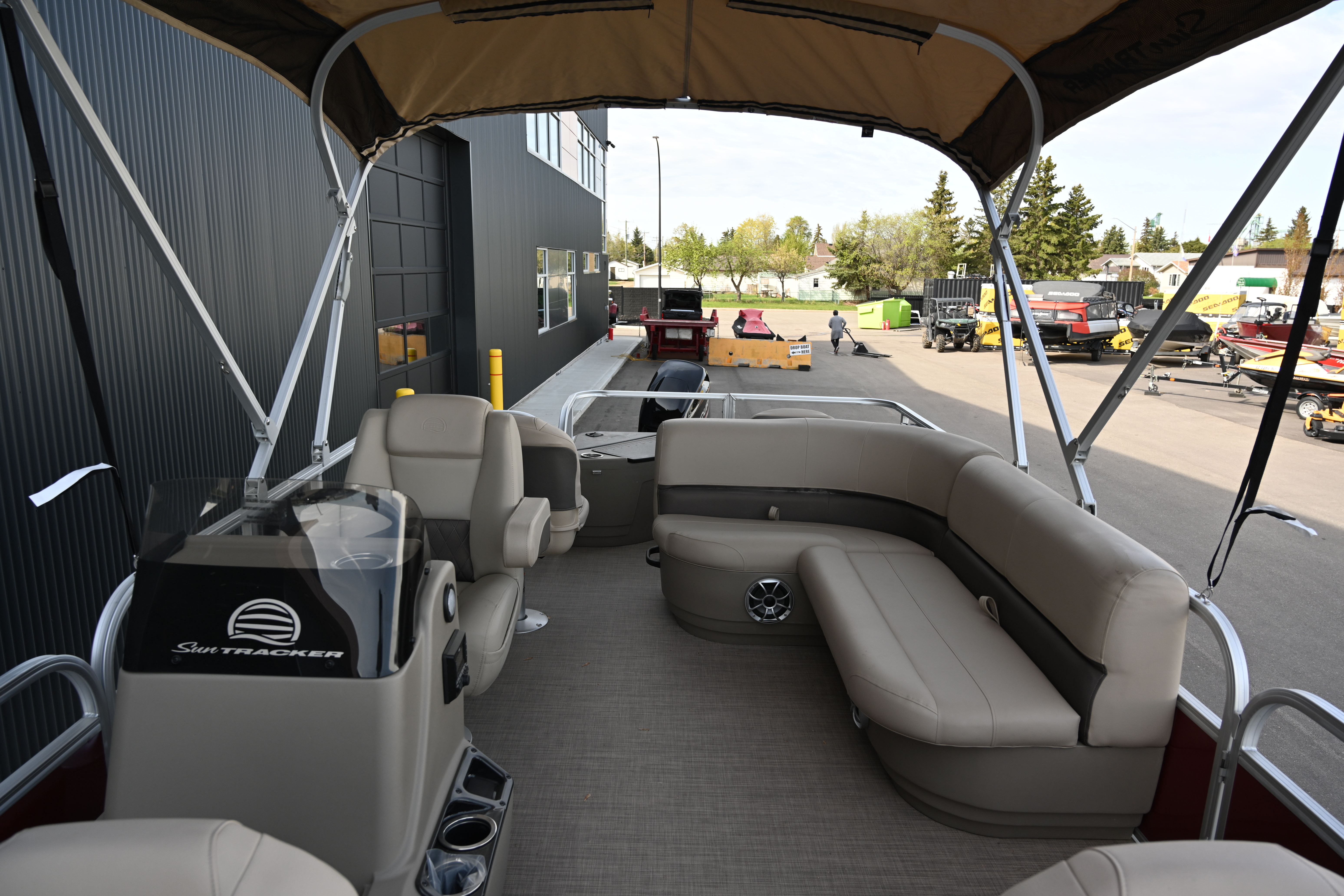 2025 Sun Tracker BASS BUGGY 18 - Photo 10