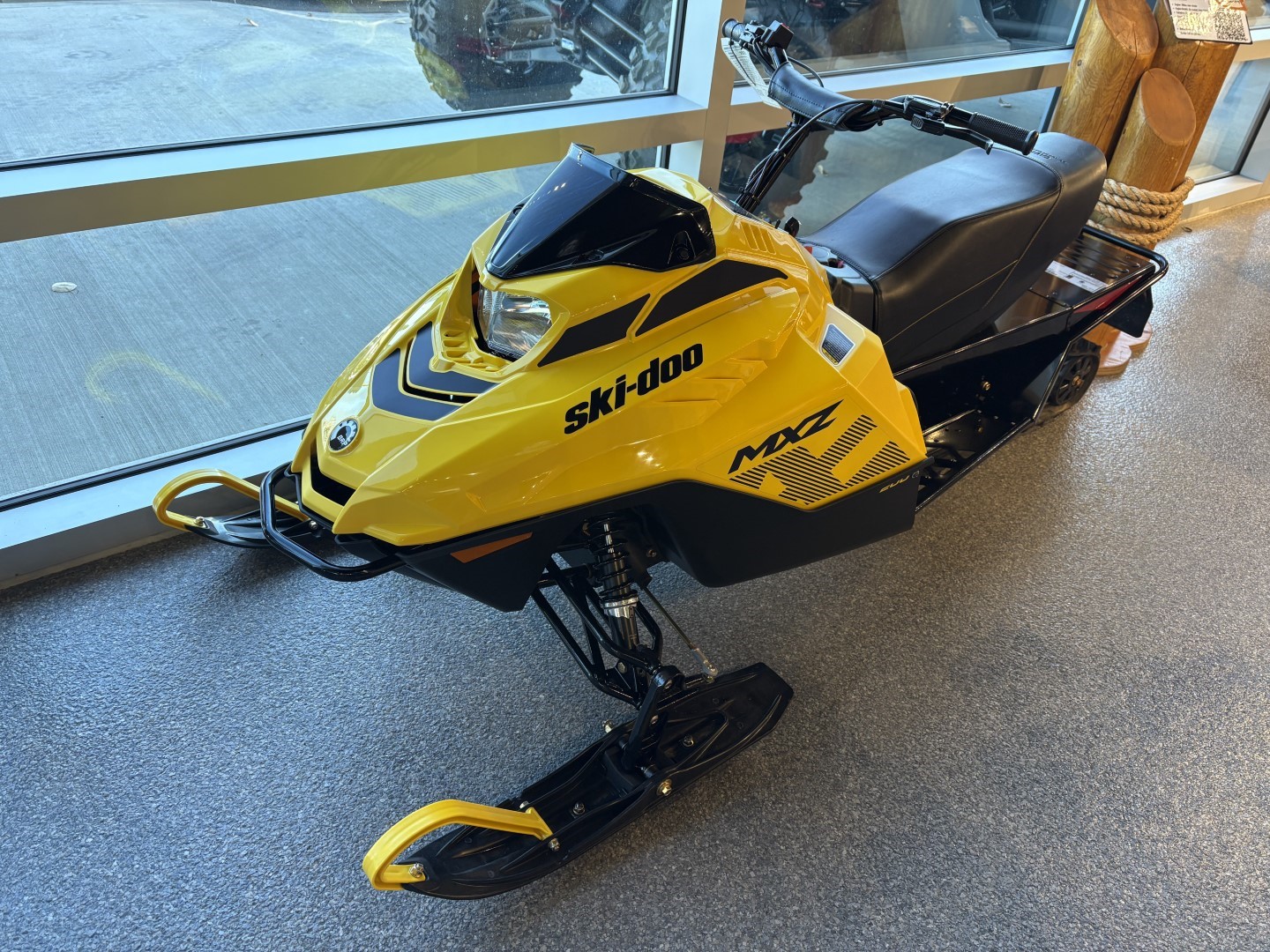 2026 Ski-Doo MXZ 200-YWTC