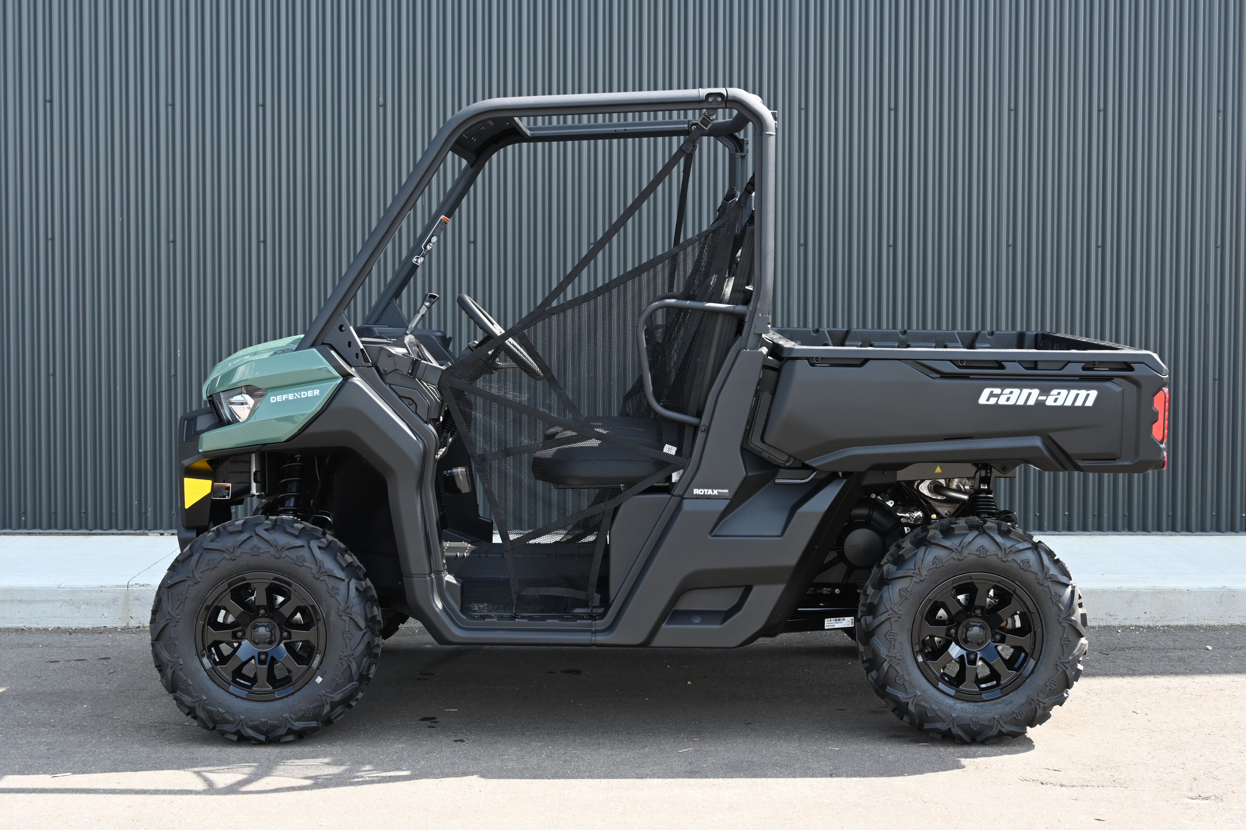 2025 Can-Am DEFENDER DPS HD7  8WSB - Photo 2