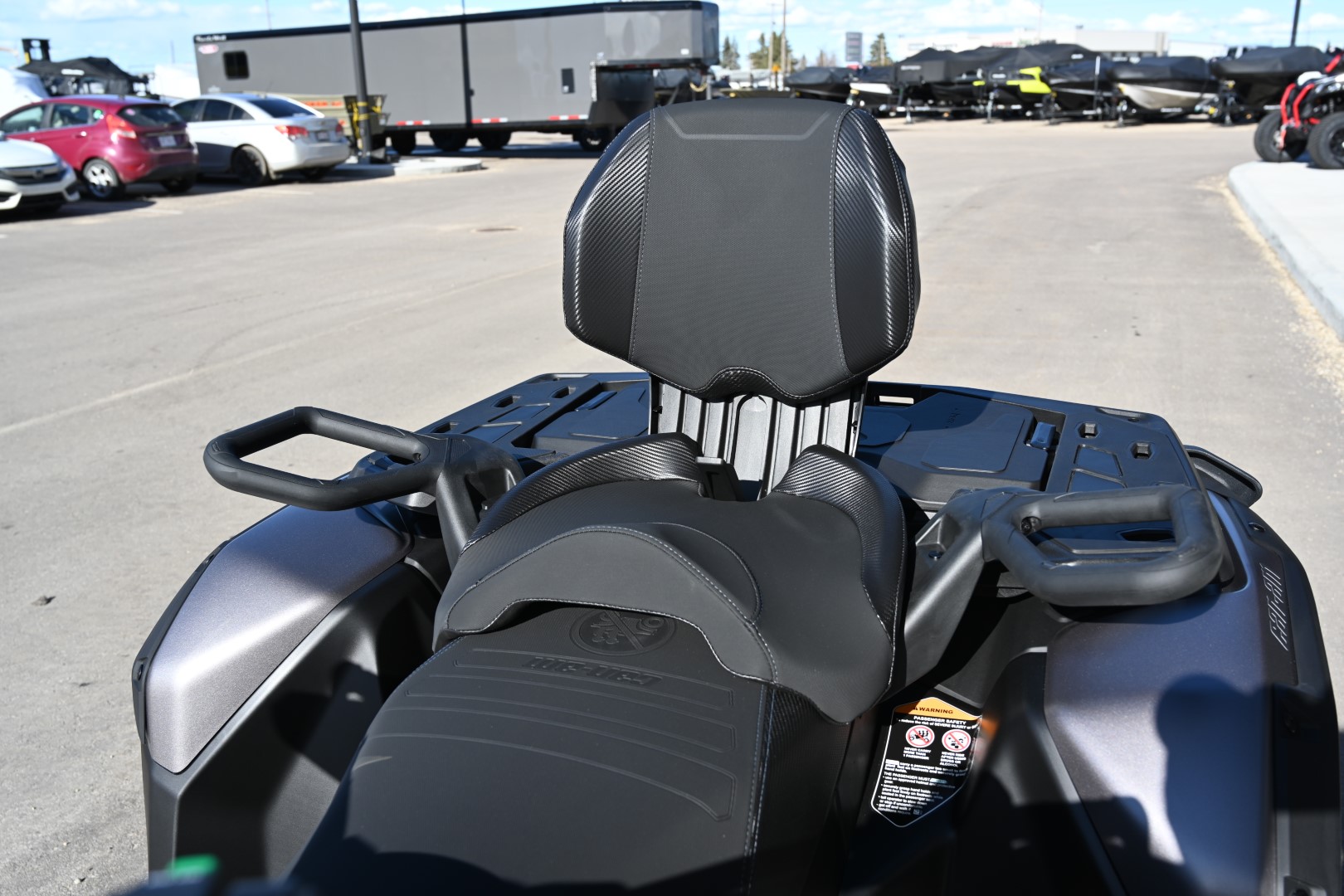 2025 Can-Am OUTLANDER MAX XT 850 - Photo 12