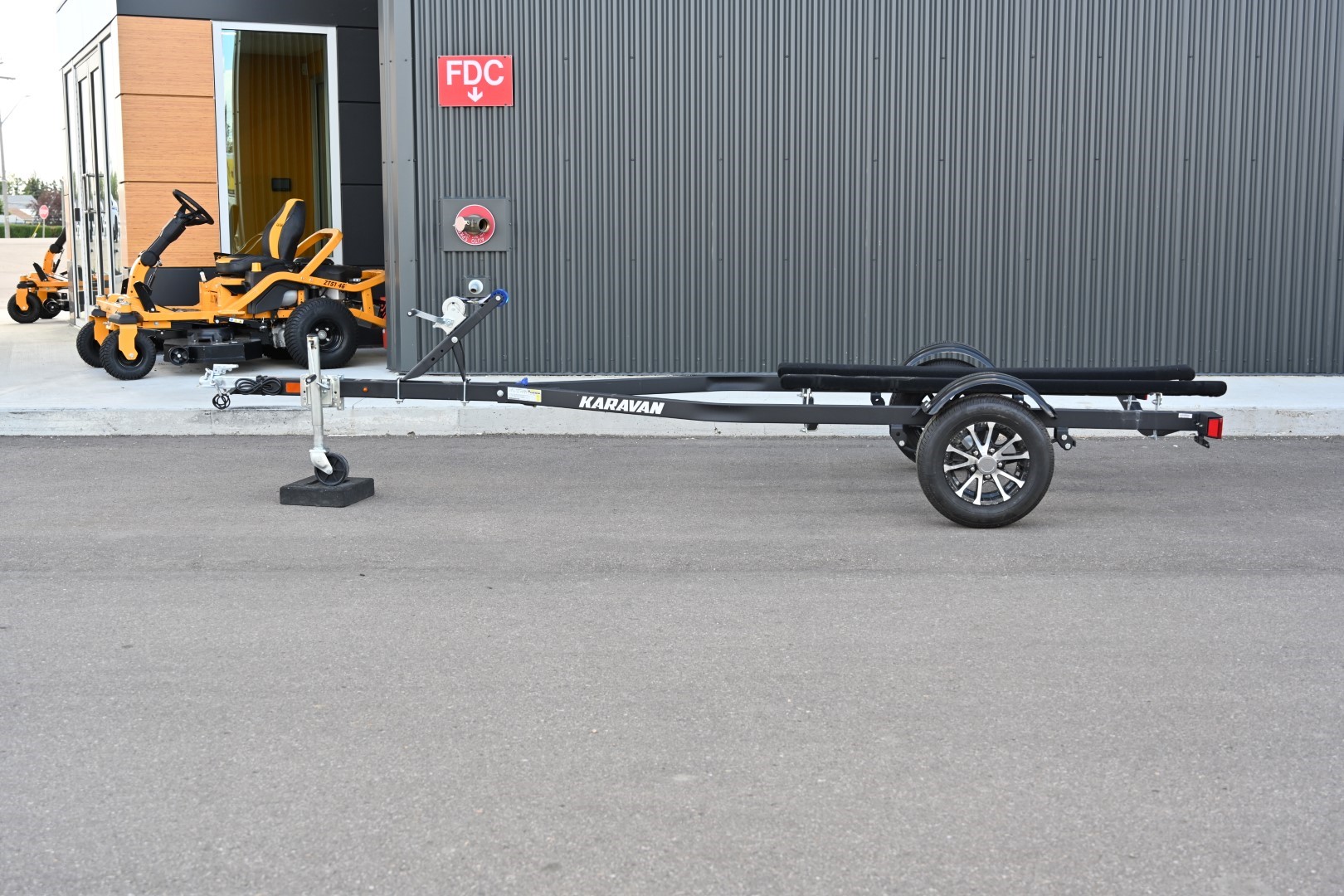 2024 Karavan Trailers WCE-1250-46-L - Photo 2