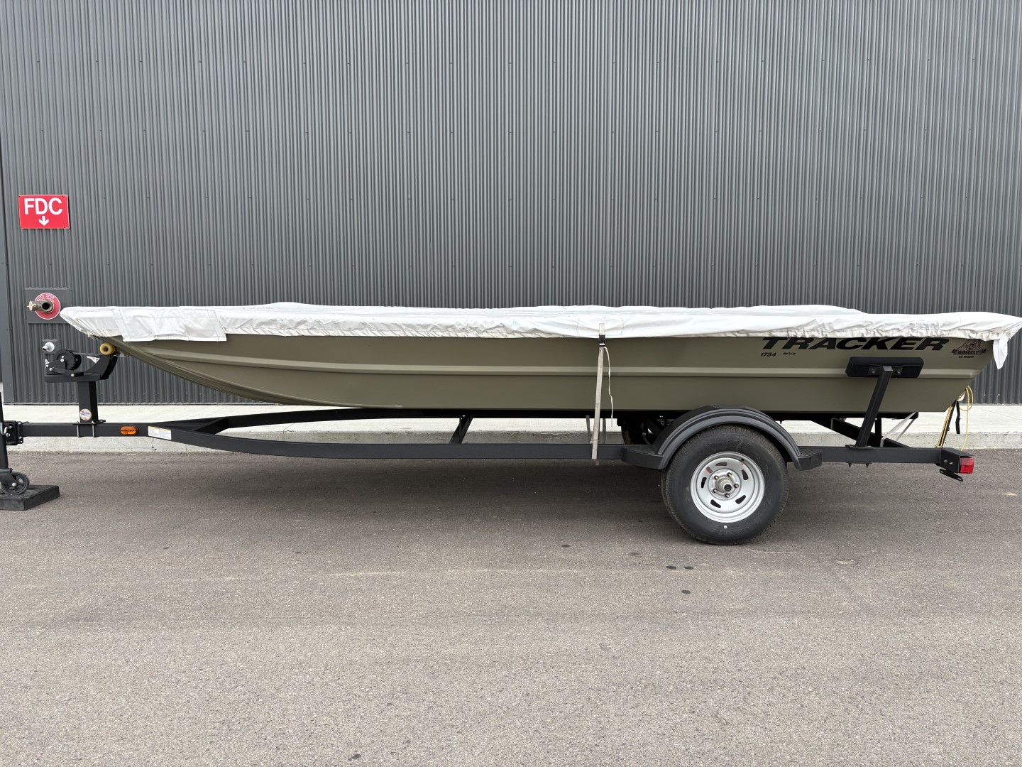 2026 Tracker Boats GRIZZLY 1754 - Photo 3