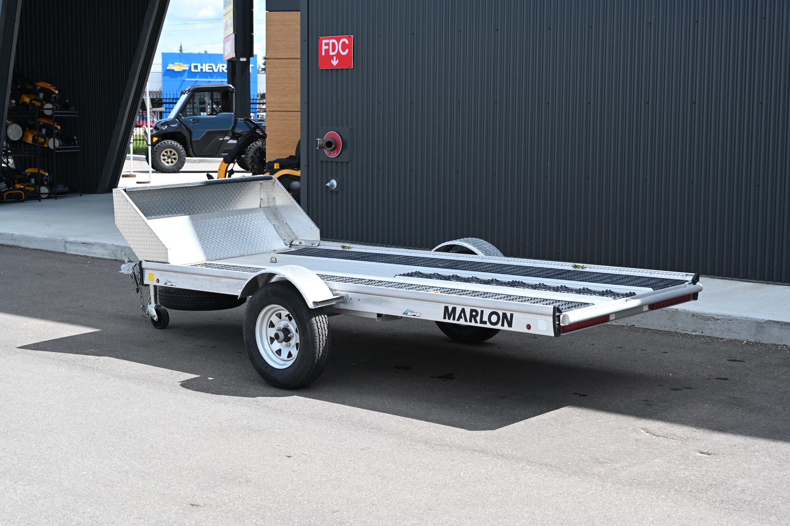 2024 Marlon Recreational Products Marlon Single Place 10' Tilt Trailer with Splash/Salt Guard - Photo 3