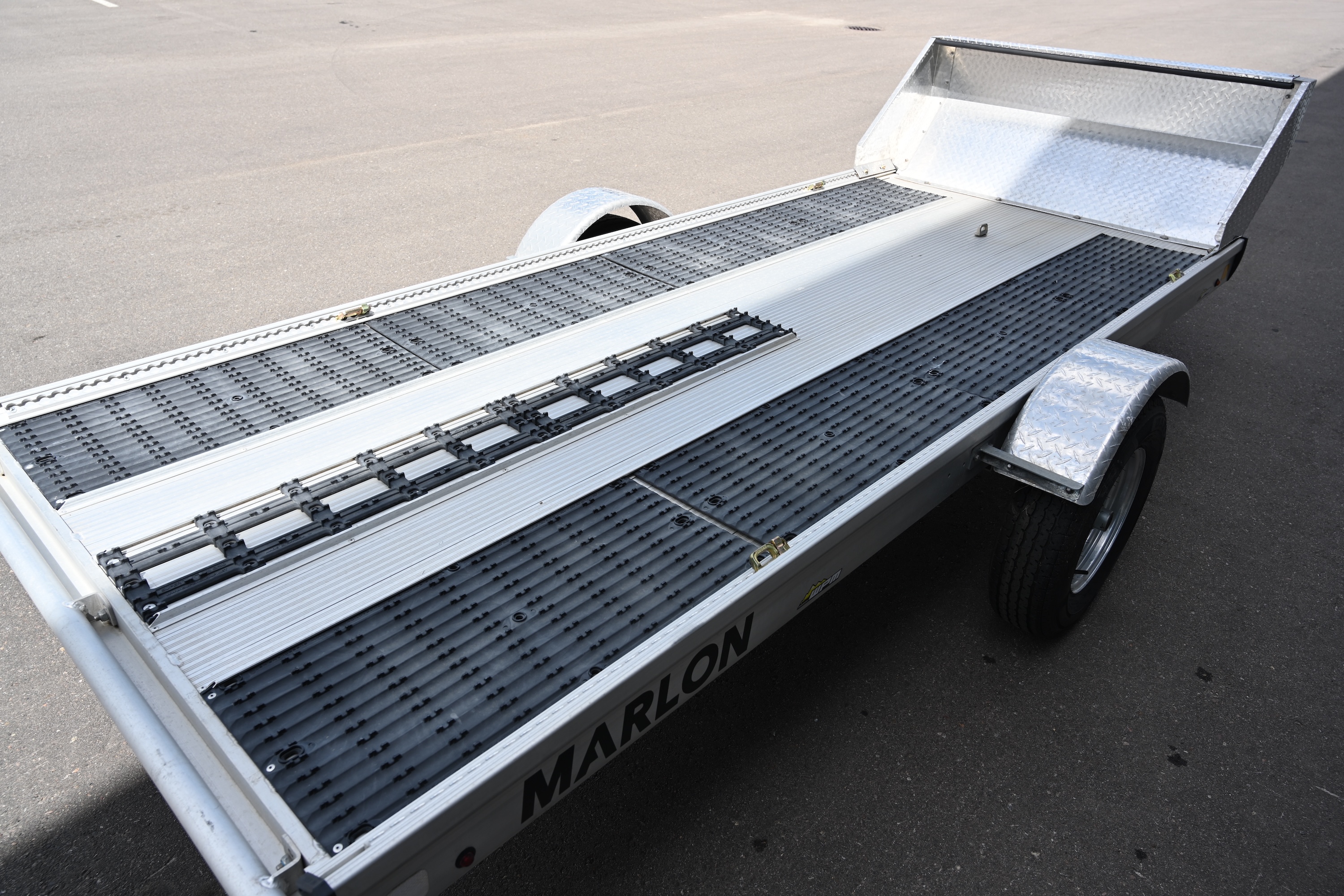 2024 Marlon Recreational Products Marlon Single Place 10' Tilt Trailer with Splash/Salt Guard - Photo 5