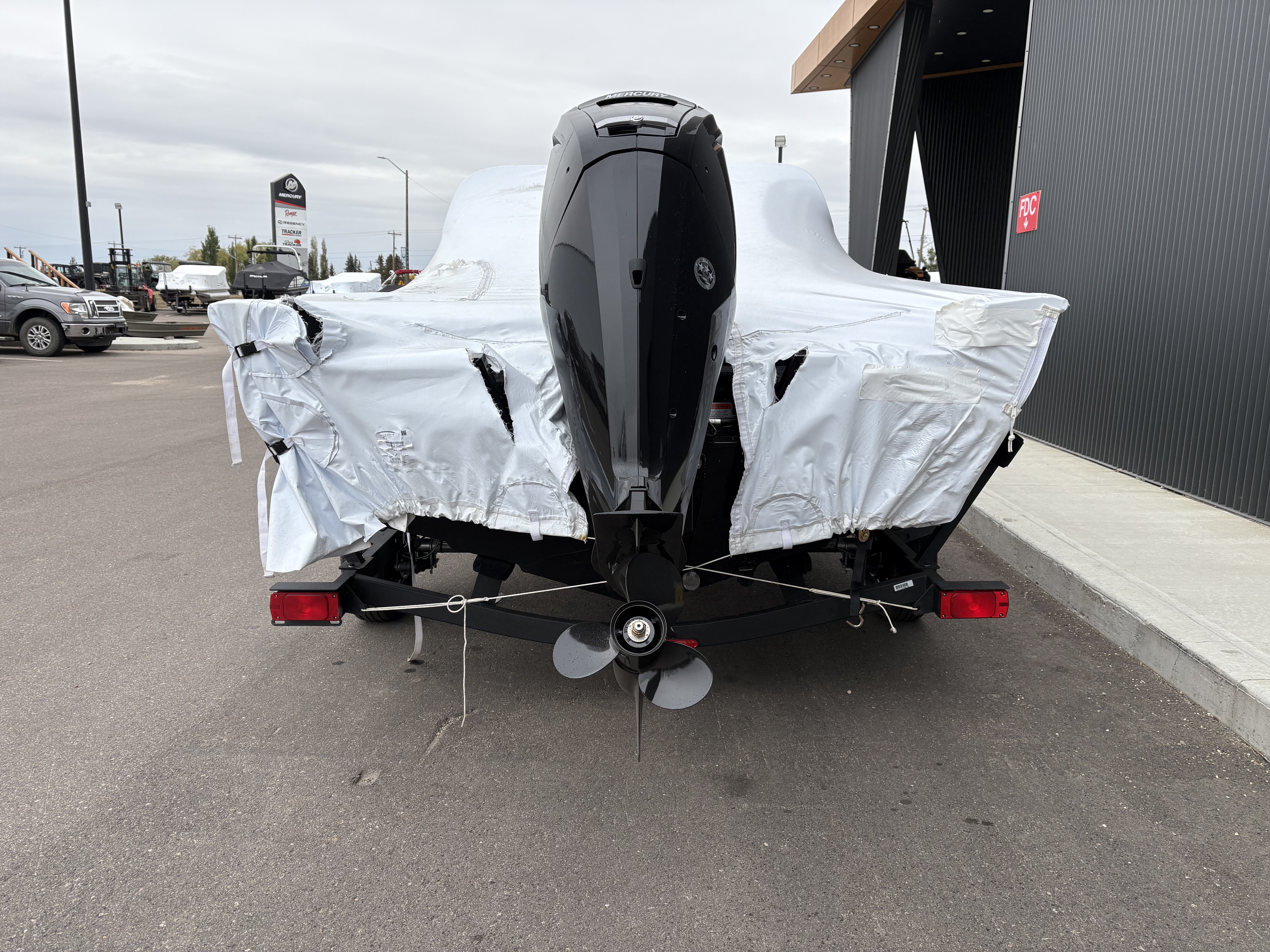 2026 Tracker Boats PRO GUIDE V16 WT - Photo 5