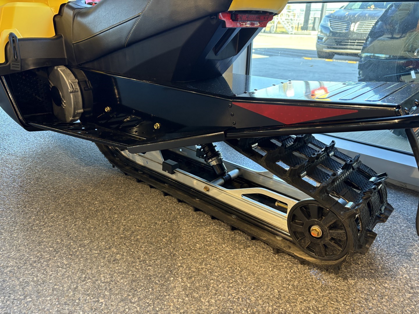 2026 Ski-Doo MXZ 200-YWTC - Photo 4