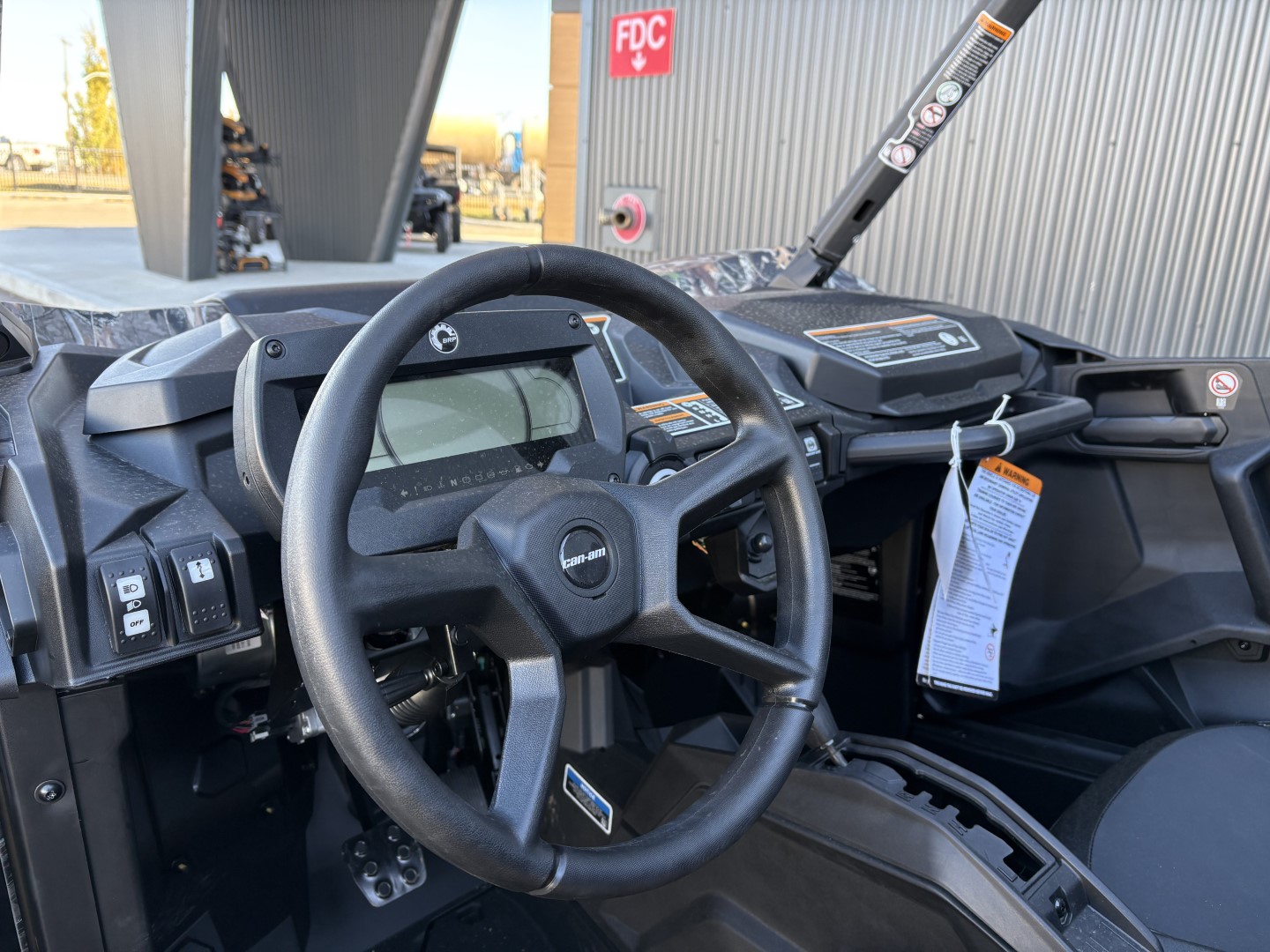 2026 Can-Am Commander X mr 1000R  6STA - Photo 12