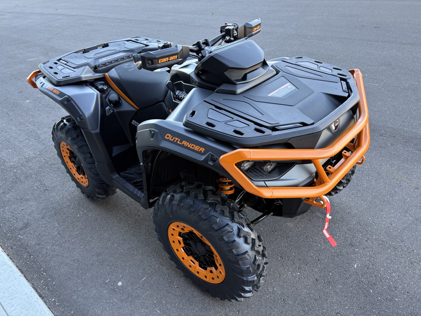 2026 Can-Am Outlander XT-P 1000R with Smart-Shox & 10.25 in. infotainment  4HTJ - Photo 6