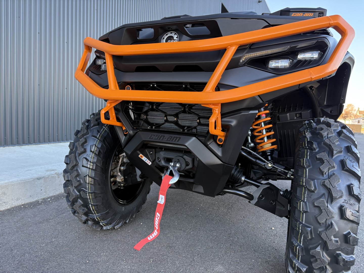 2026 Can-Am Outlander XT-P 1000R with Smart-Shox & 10.25 in. infotainment  4HTJ - Photo 9