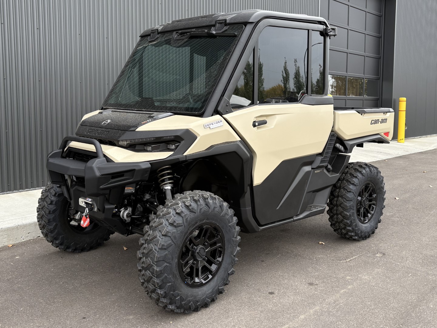 2026 Can-Am DEFENDER LIMITED CAB HD11  8JTE