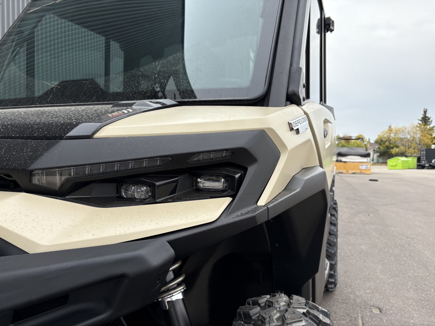 2026 Can-Am DEFENDER LIMITED CAB HD11  8JTE - Photo 9