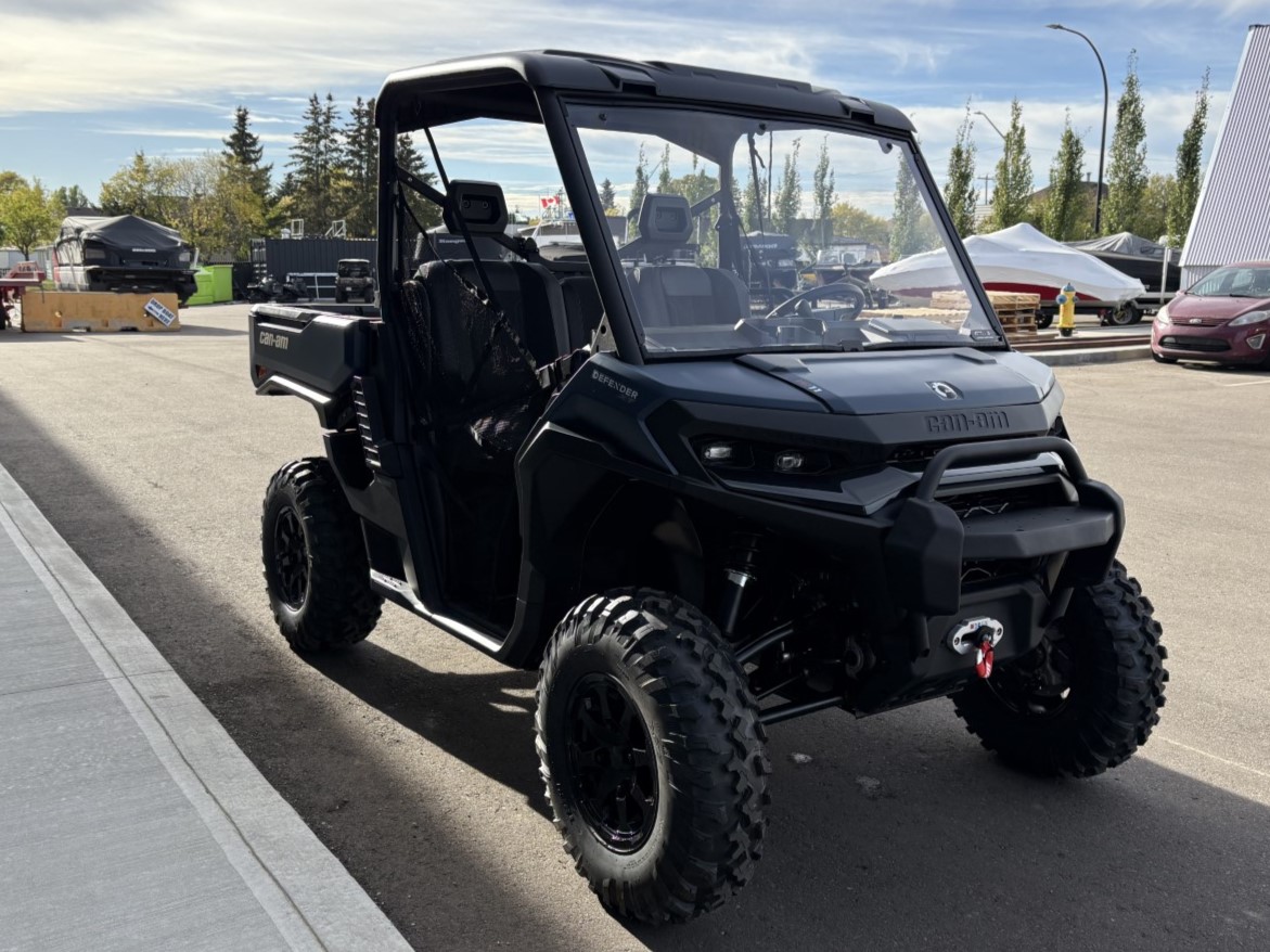 2026 Can-Am Defender XT HD11 8CTB - Photo 6