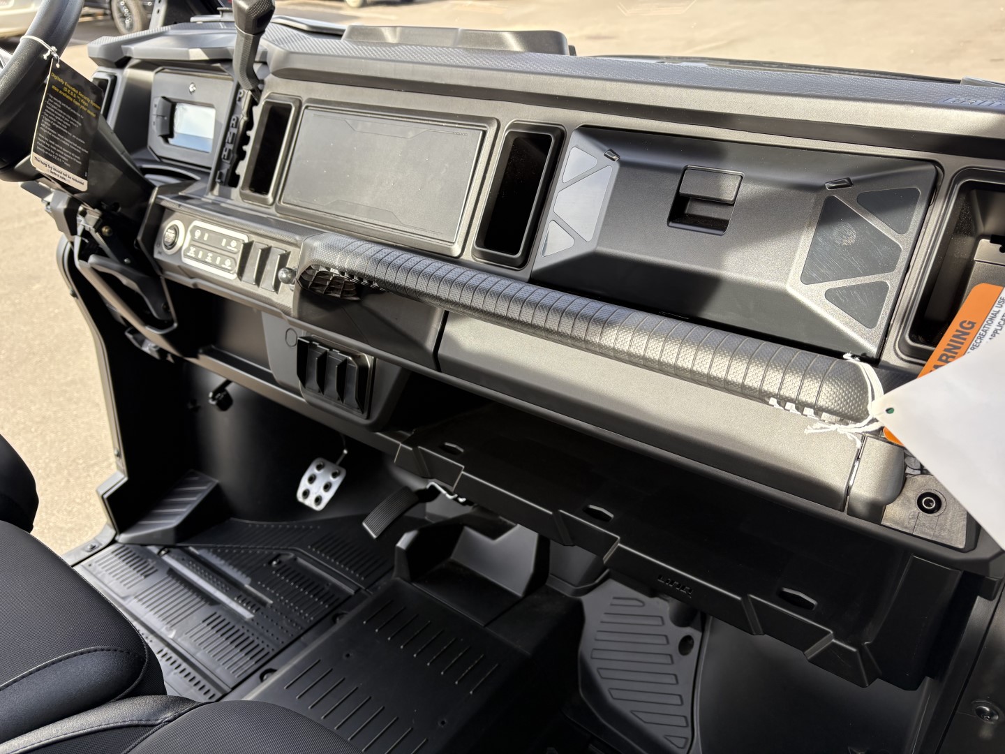 2026 Can-Am Defender XT HD11 8CTB - Photo 15