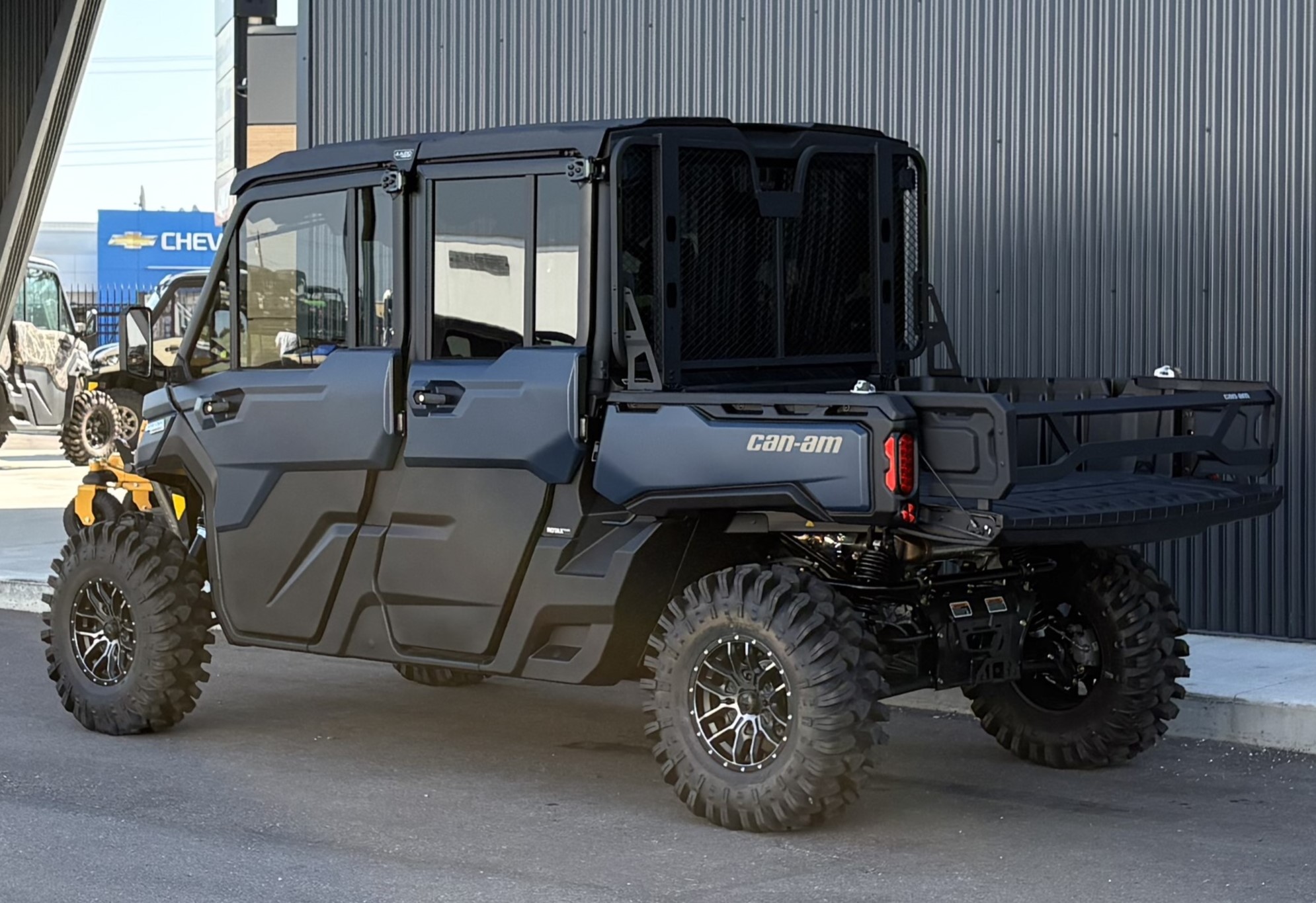 2025 Can-Am Defender MAX LIMITED CAB HD10  6MSD - Photo 3