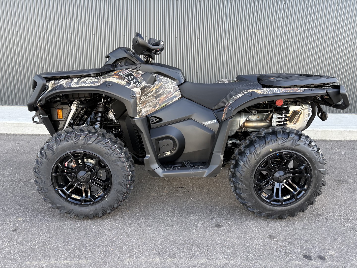 2026 Can-Am Outlander XT 850 - Photo 2