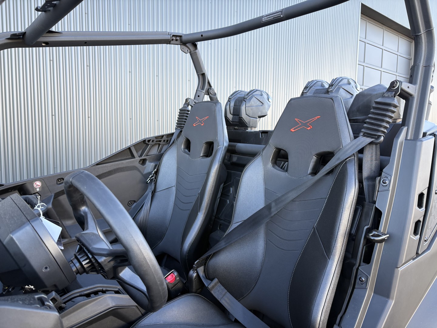 2026 Can-Am Commander XMR 1000R - Photo 11