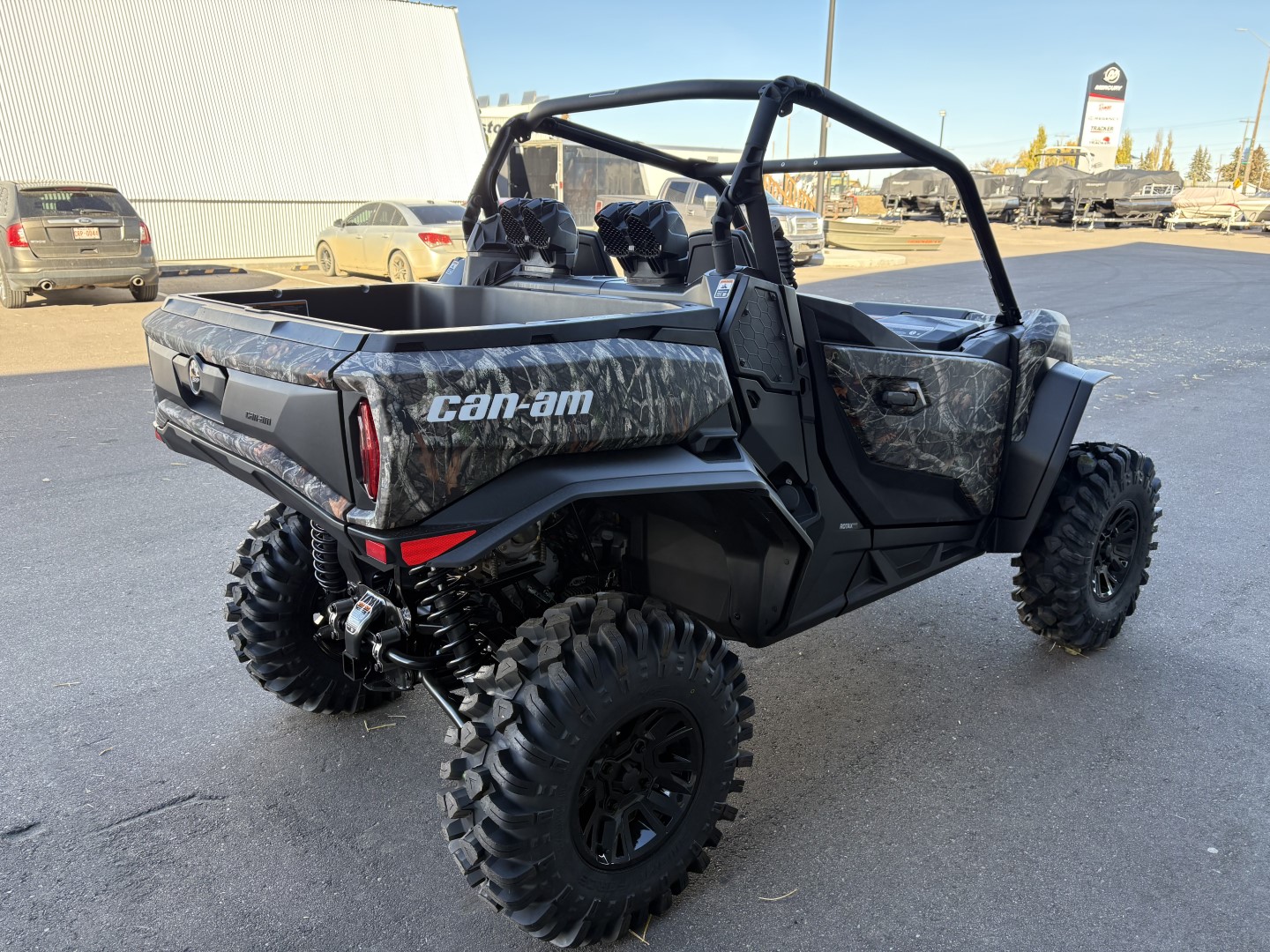 2026 Can-Am Commander XMR 1000R - Photo 5