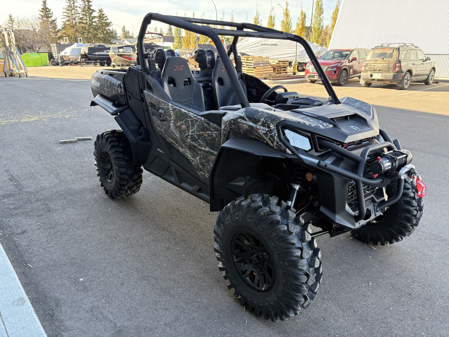 2026 Can-Am Commander XMR 1000R - Photo 6