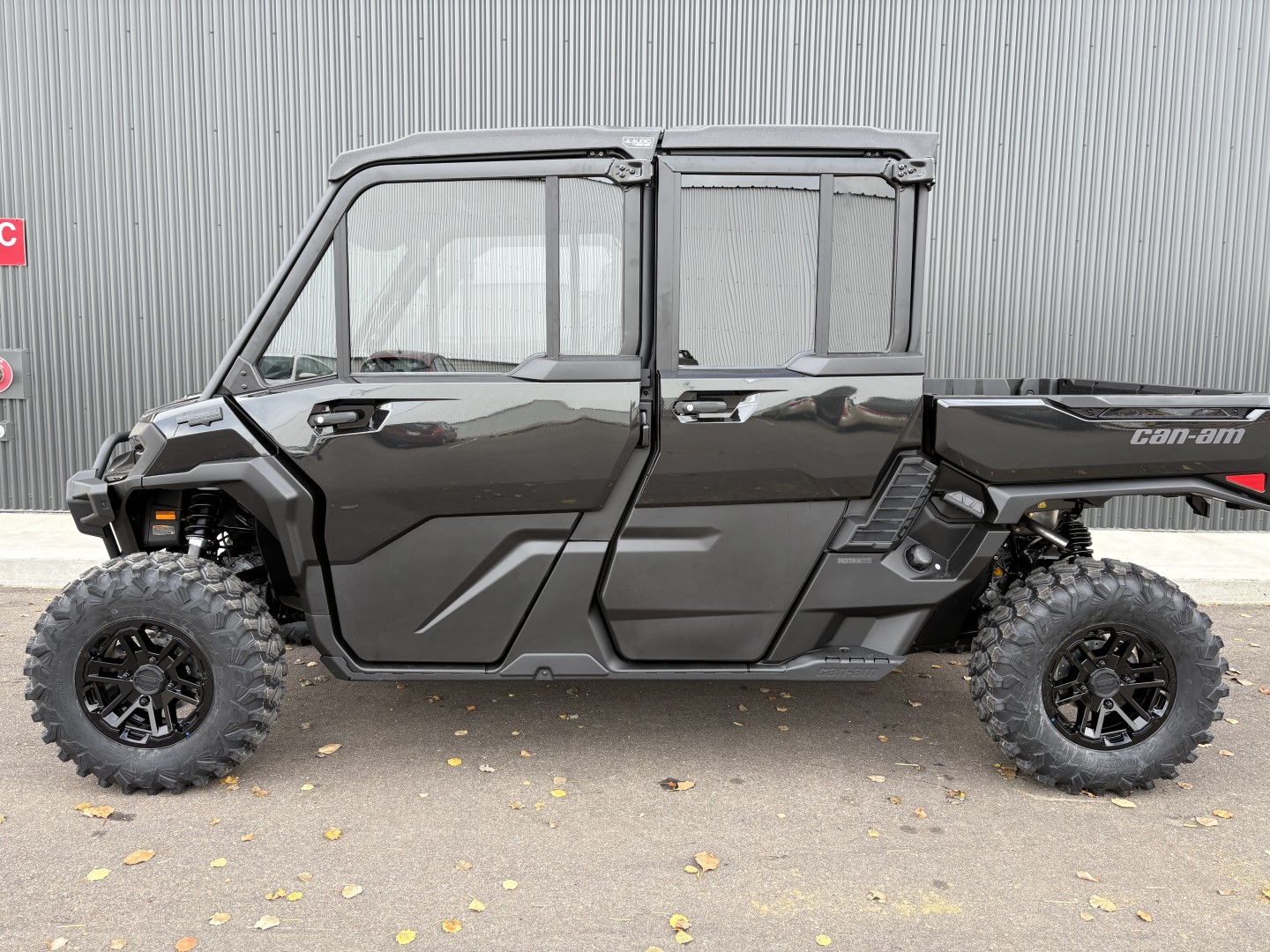 2026 Can-Am Defender MAX Lone Star CAB HD11 - Photo 2