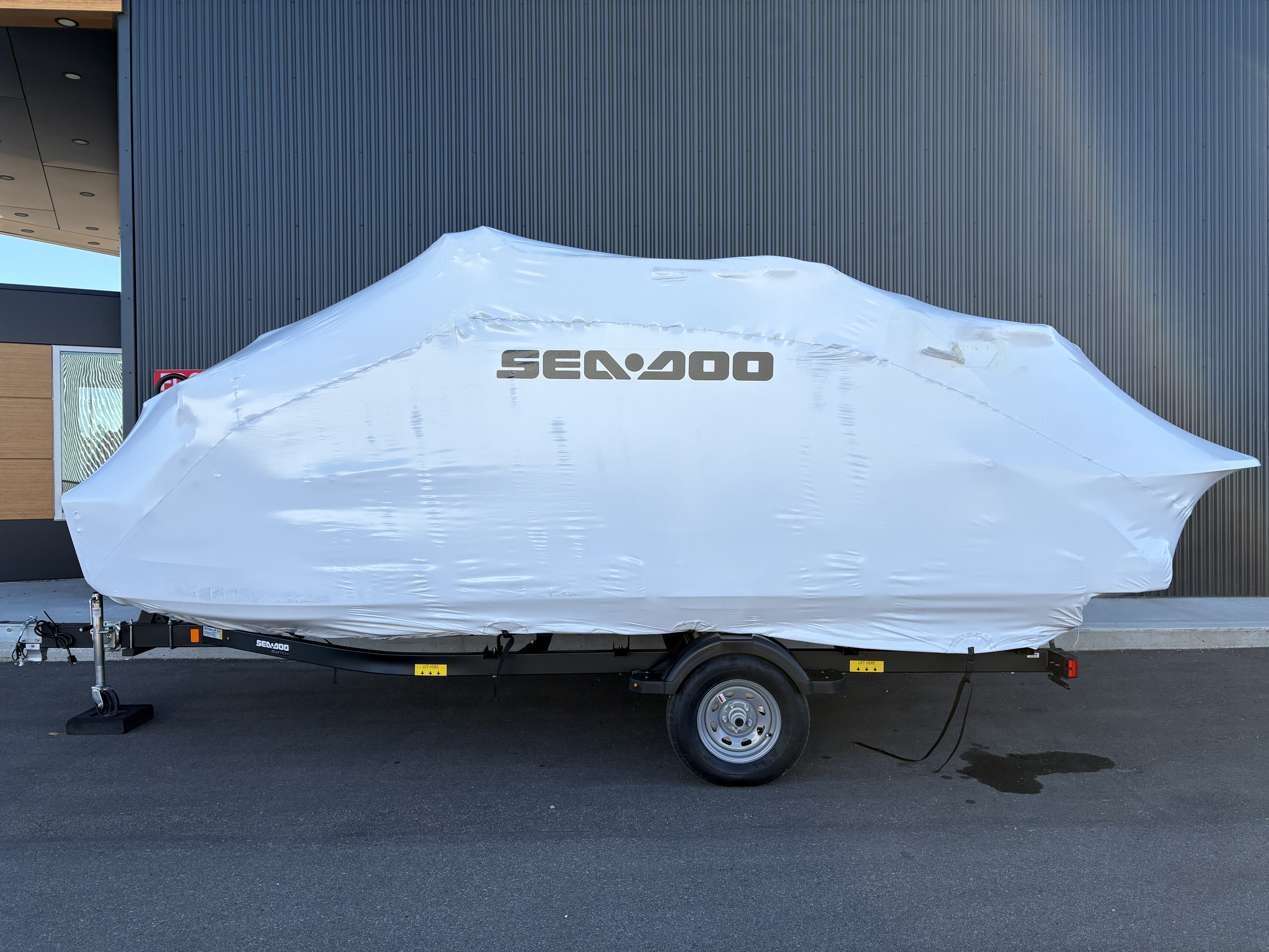2026 Sea-Doo SWITCH FISH 18' 230hp - Photo 3