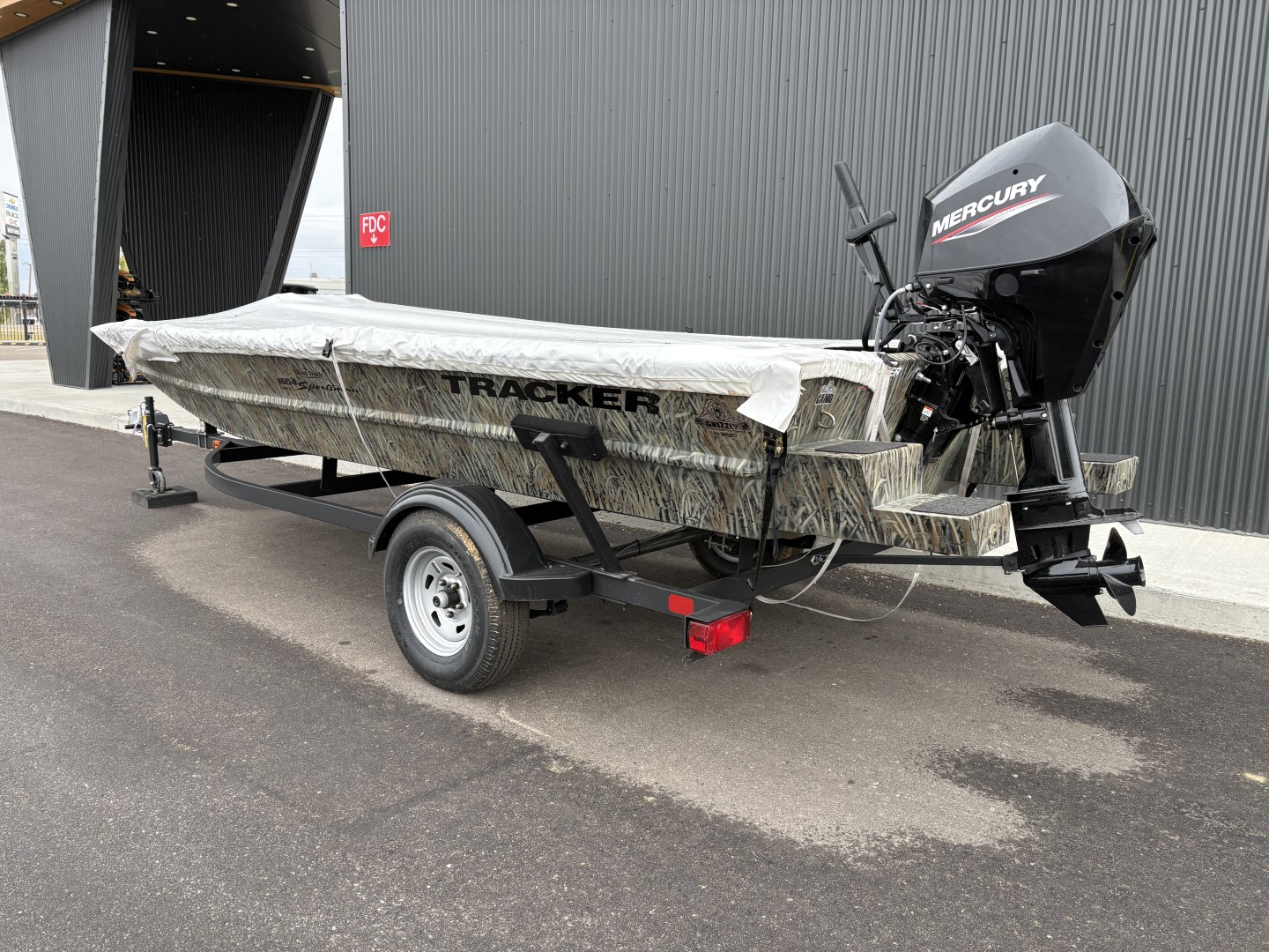 2026 Tracker Boats GRIZZLY 1654 SPORTSMAN JON 30HP - Photo 5