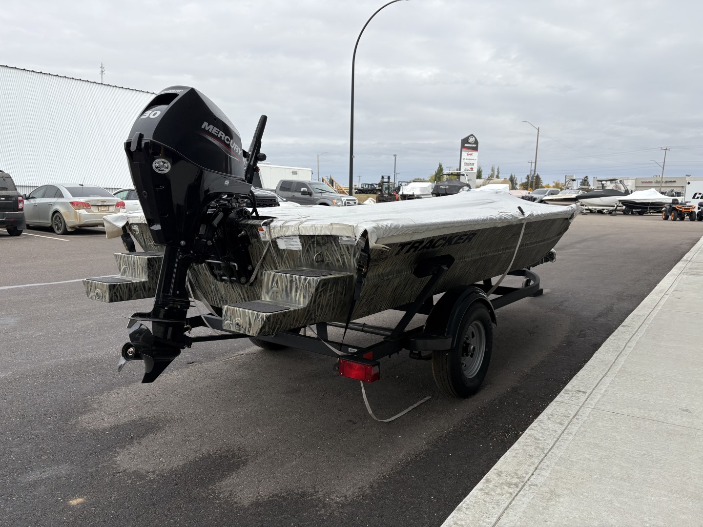 2026 Tracker Boats GRIZZLY 1654 SPORTSMAN JON 30HP - Photo 8