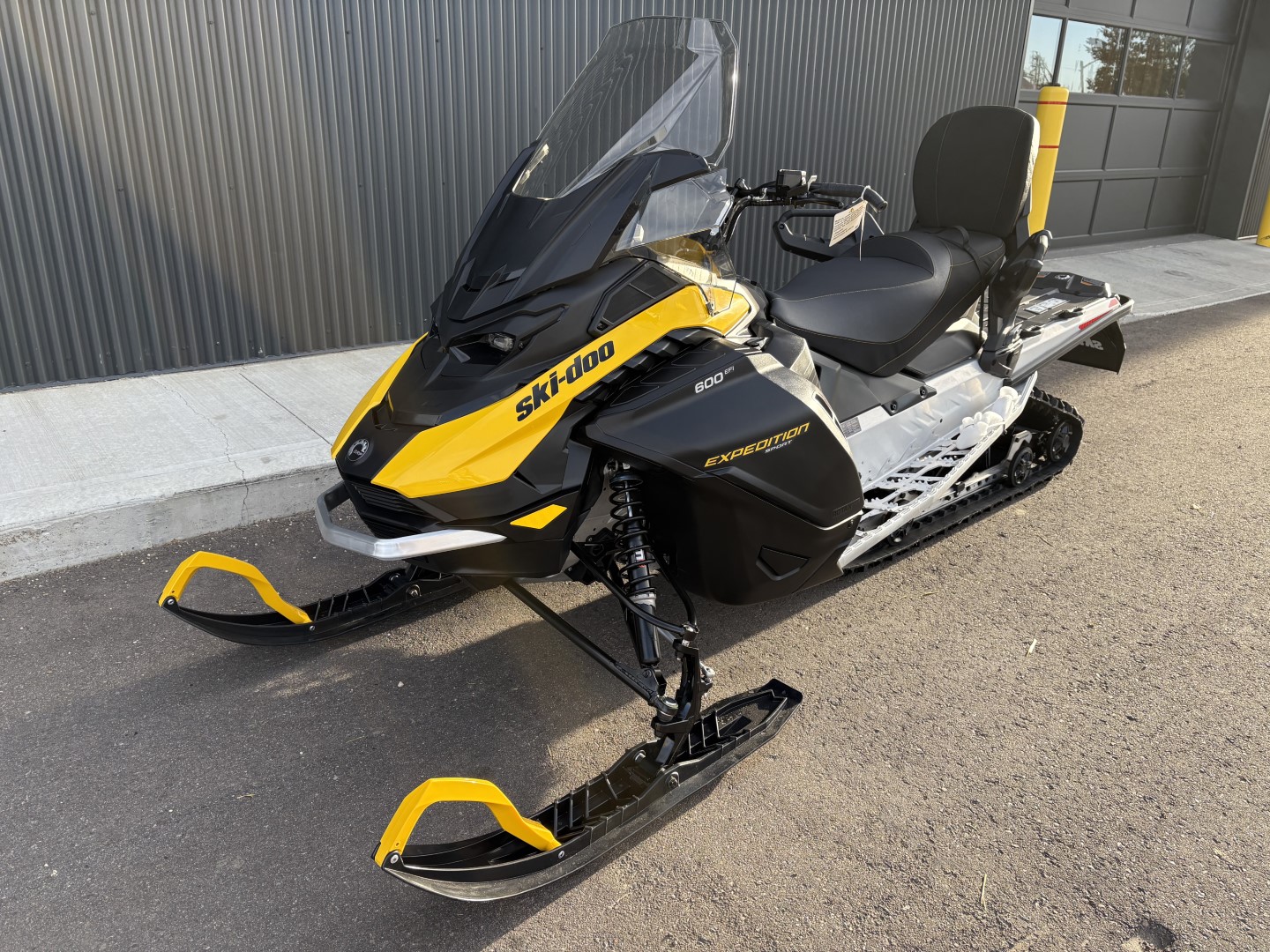 2026 Ski-Doo EXPEDITION SPORT 600 EFI Charger 1.5" E.S.   -KATA