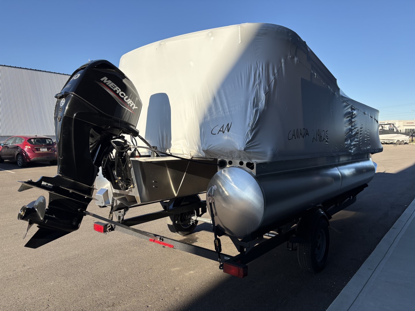 2026 Sun Tracker Party Barge® 18 DLX-B086947 - Photo 7