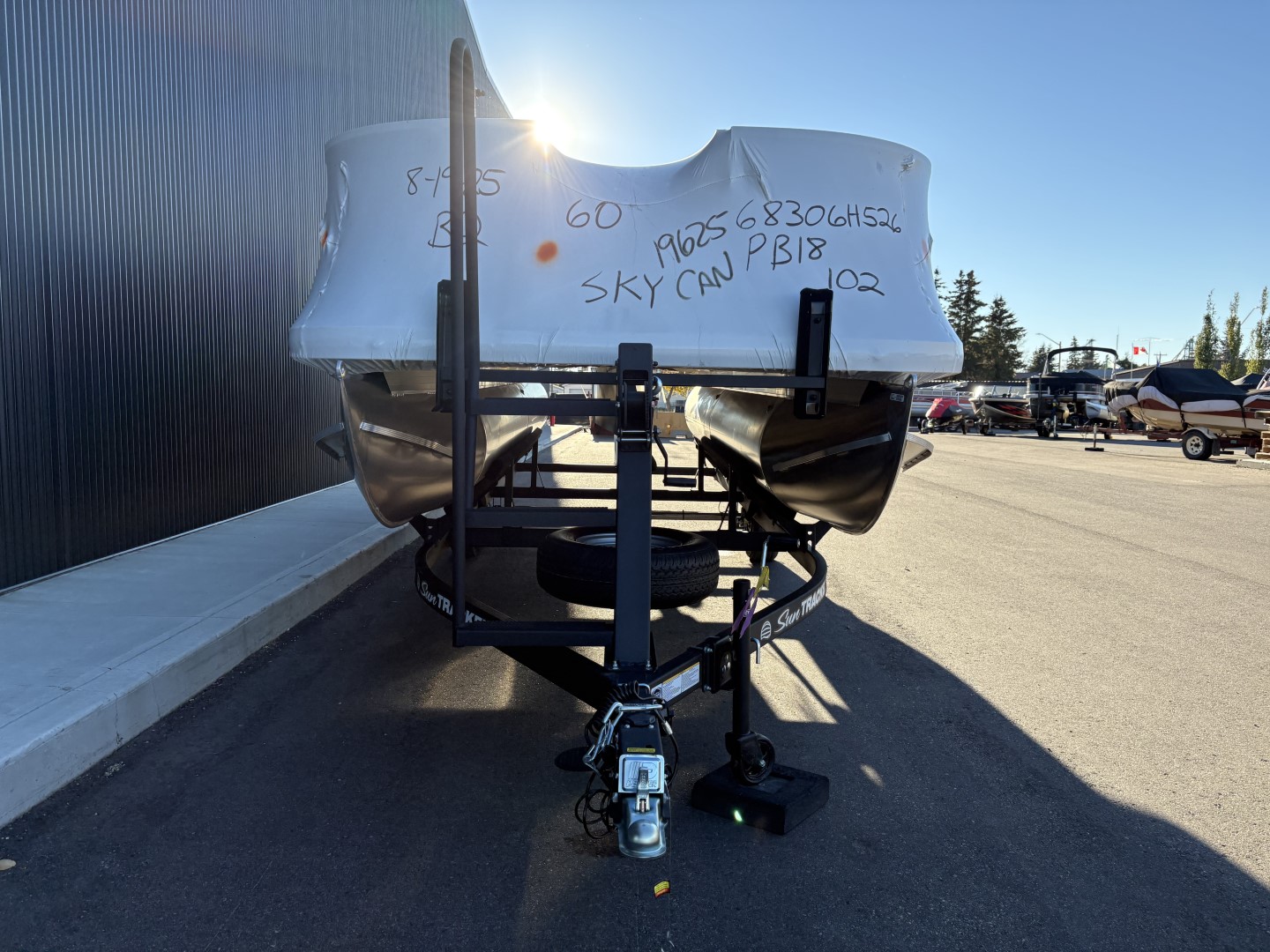 2026 Sun Tracker Party Barge® 18 DLX-B086947 - Photo 9