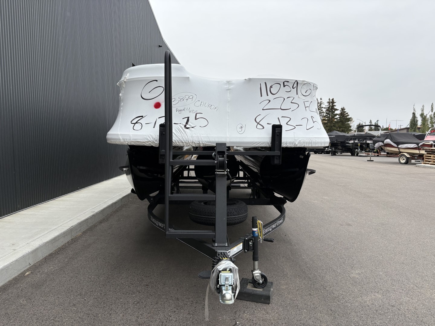 2025 Ranger Boats REATA 223FC 200L - Photo 2