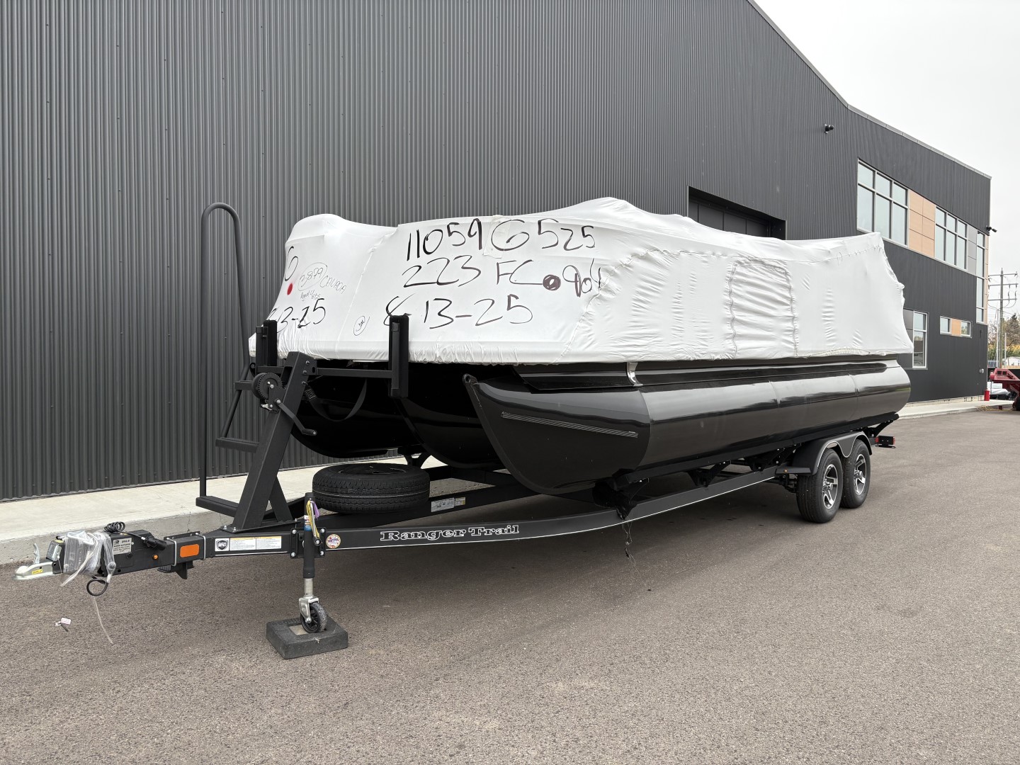 2025 Ranger Boats REATA 223FC 200L - Photo 3