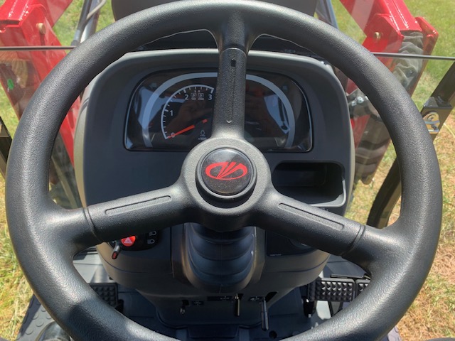 2024 Mahindra Mahindra 1640 HST Cab - Photo 8