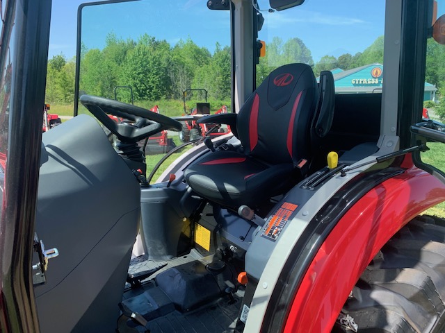 2024 Mahindra Mahindra 1640 HST Cab - Photo 10