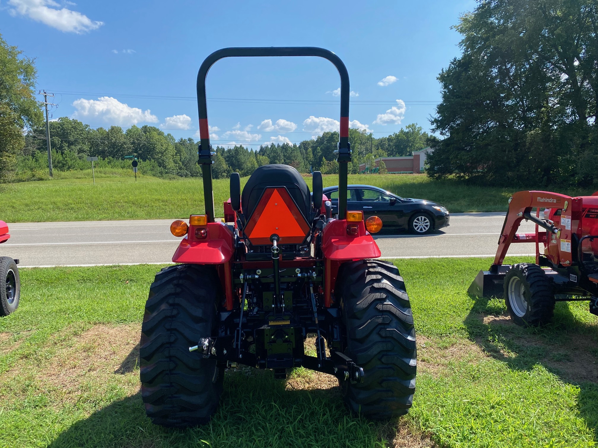 2024 Mahindra Mahindra 1635 SST - Photo 5
