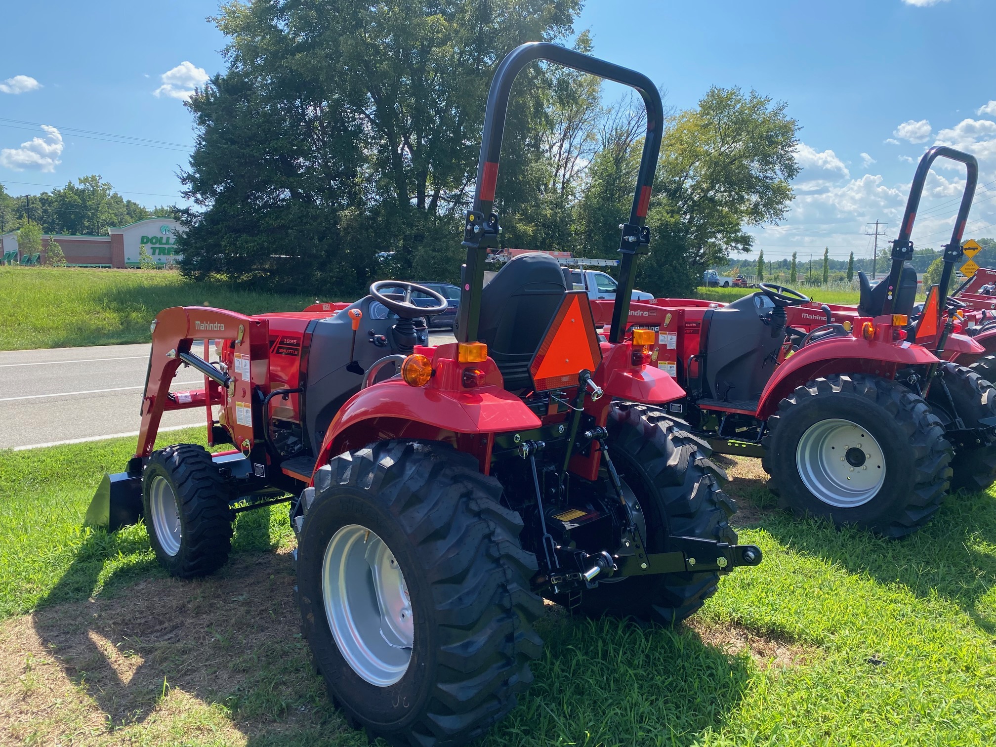 2024 Mahindra Mahindra 1635 SST - Photo 6