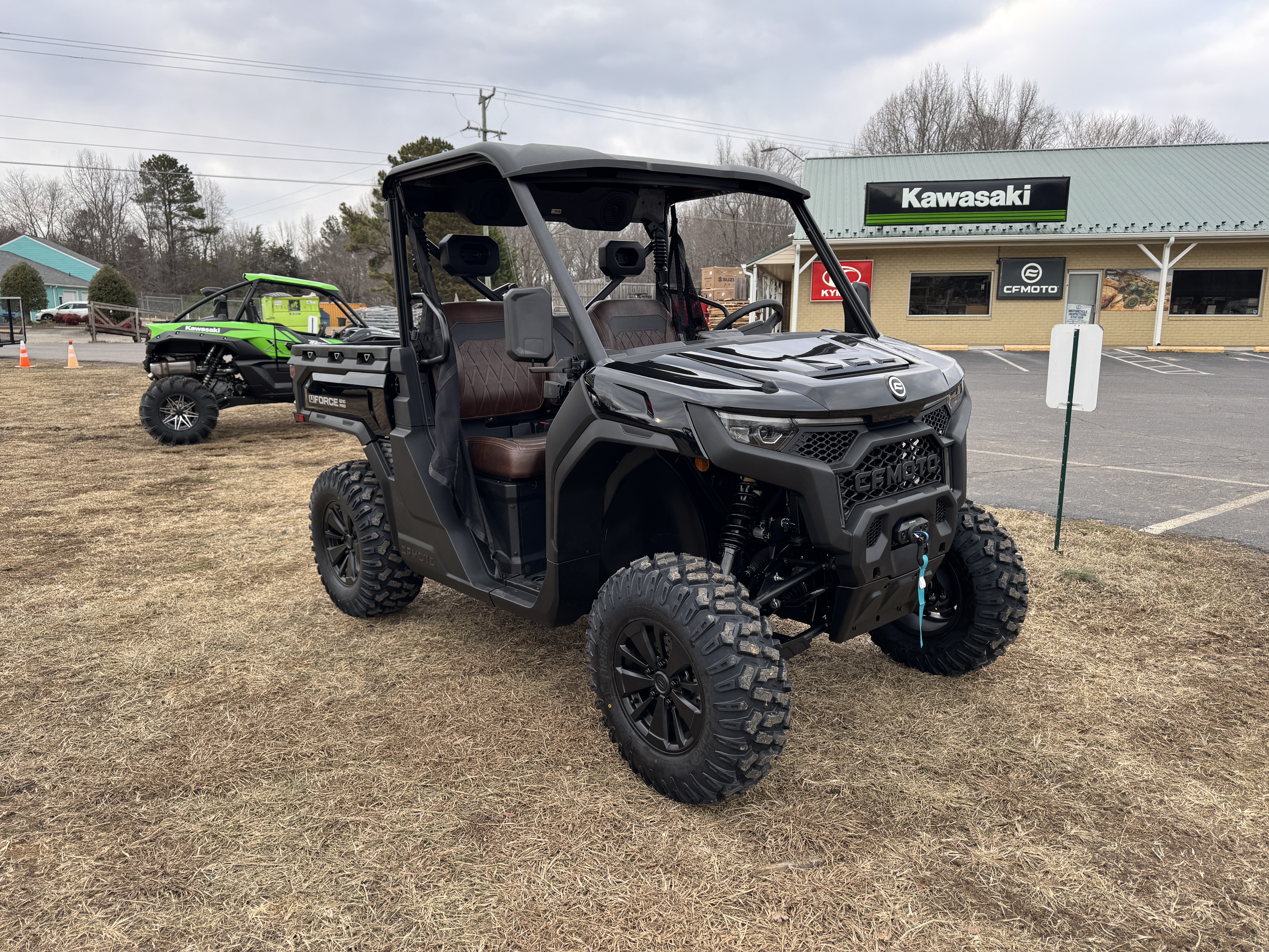 2025 CFMOTO UFORCE U10 Pro - Photo 6