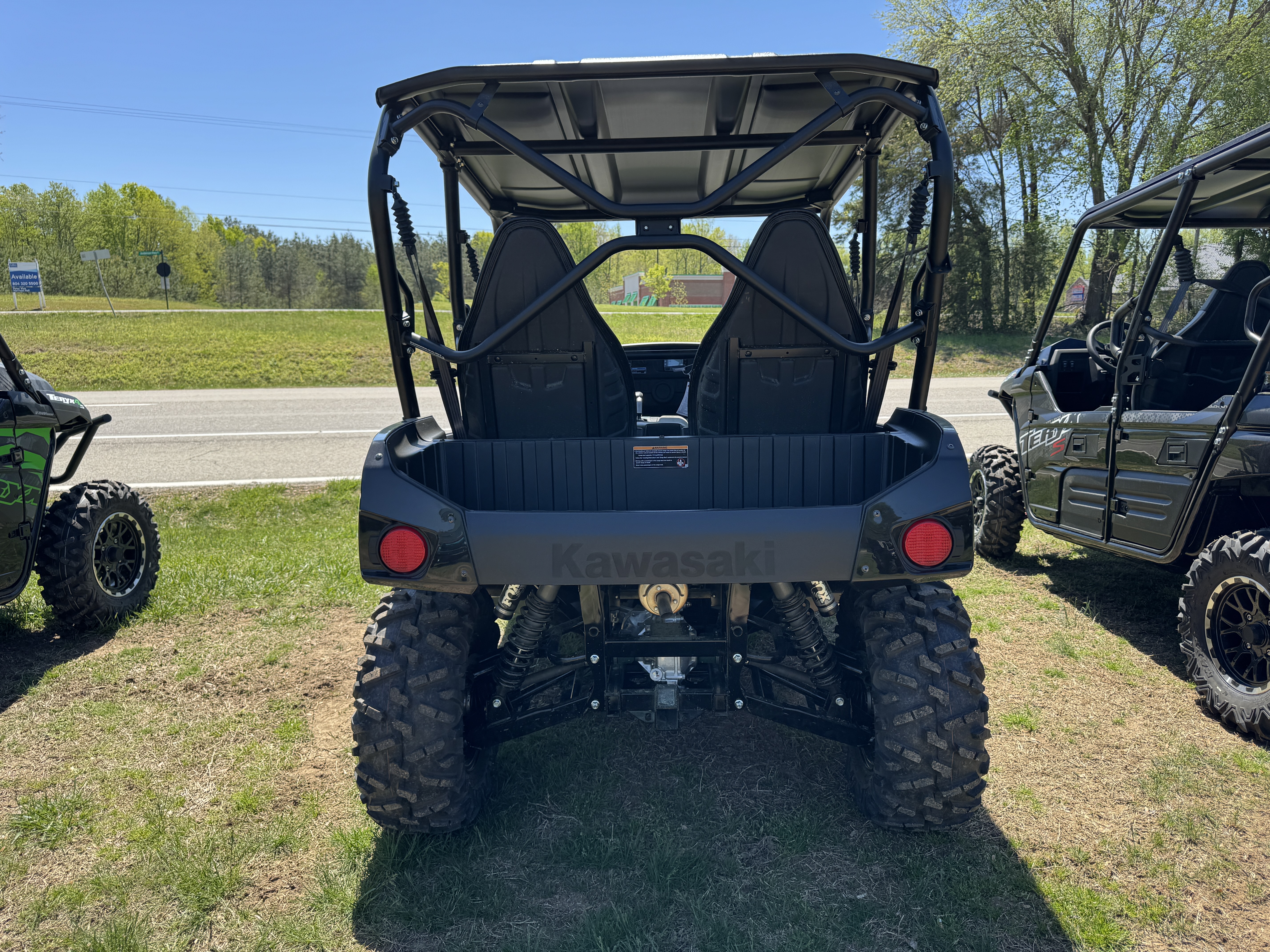 2025 Kawasaki Teryx4™ S Camo - Photo 7