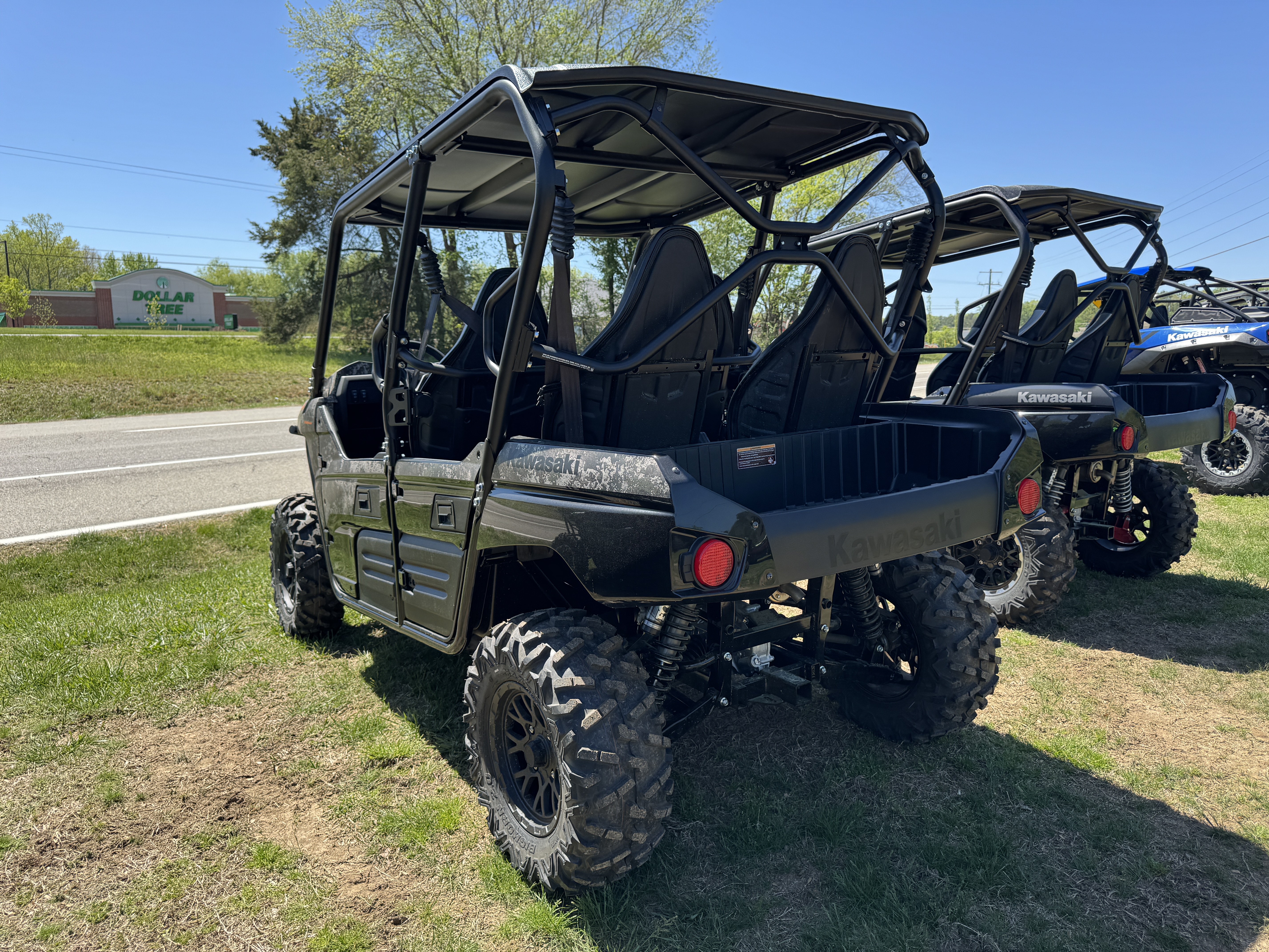 2025 Kawasaki Teryx4™ S Camo - Photo 8