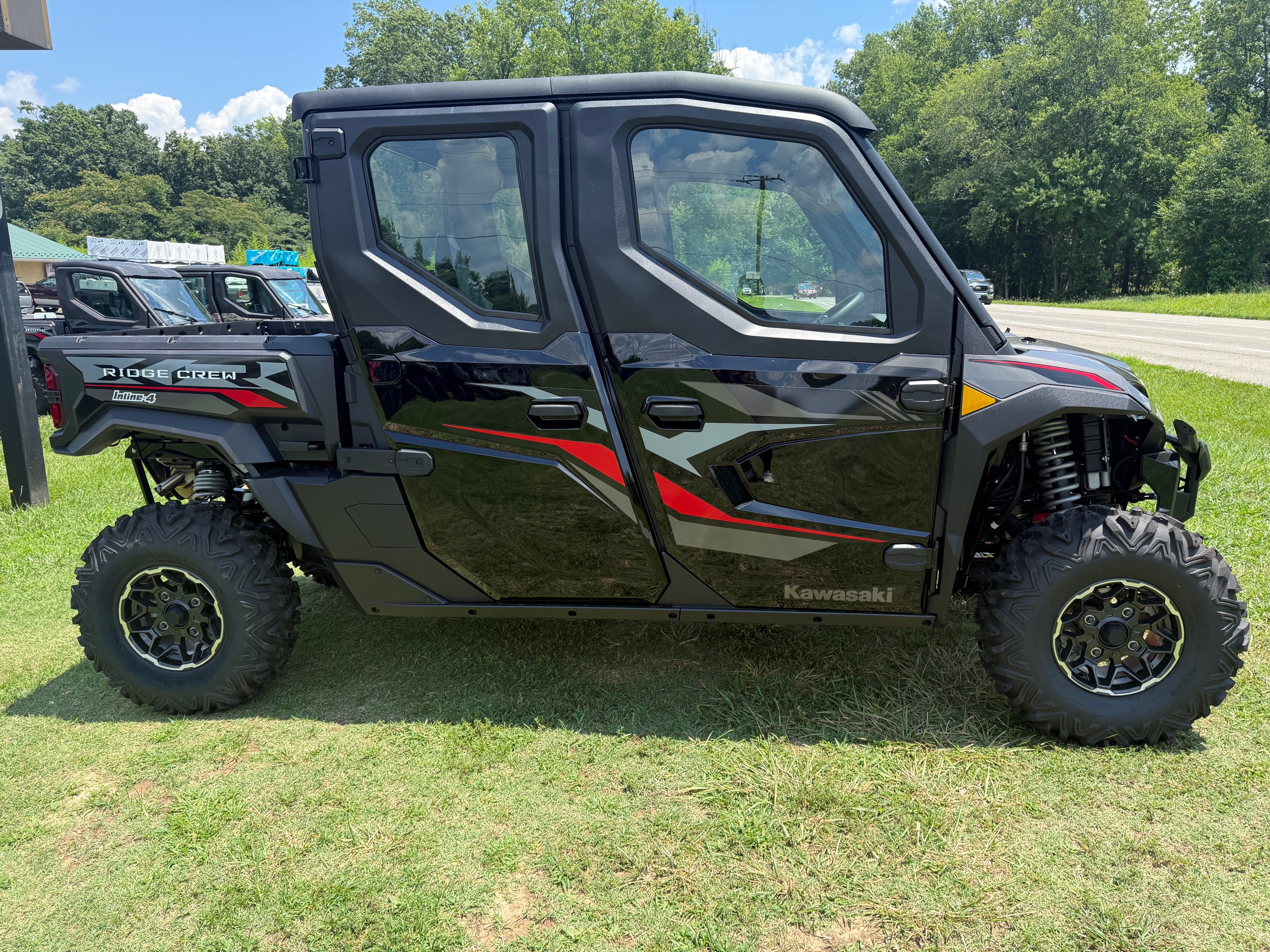 2025 Kawasaki RIDGE® XR Crew HVAC - Photo 3