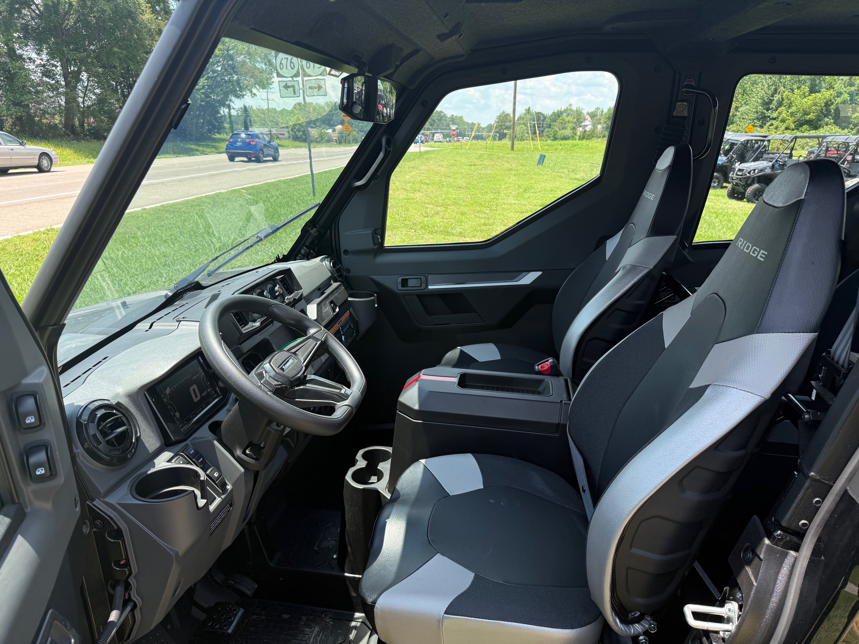2025 Kawasaki RIDGE® XR Crew HVAC - Photo 9